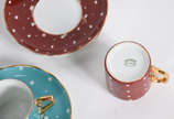 Conjunto com 7 xicaras com pires para café de p... - Conjunto com 7 xicaras com pires para café de porcelana nacional.
