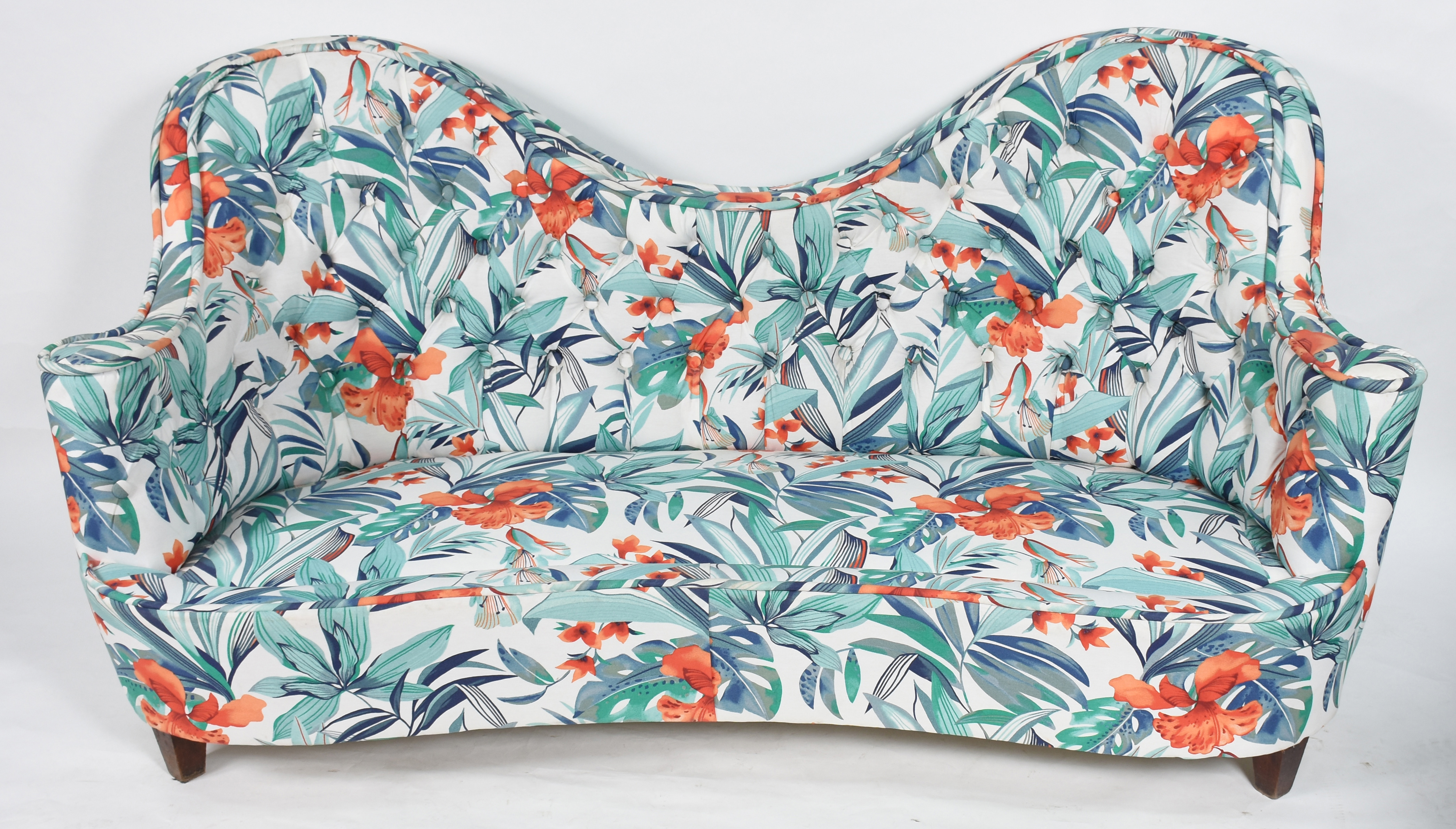 Conjunto de sofá e par de poltronas estofadas e forradas com tecido... - foto 2 de 8