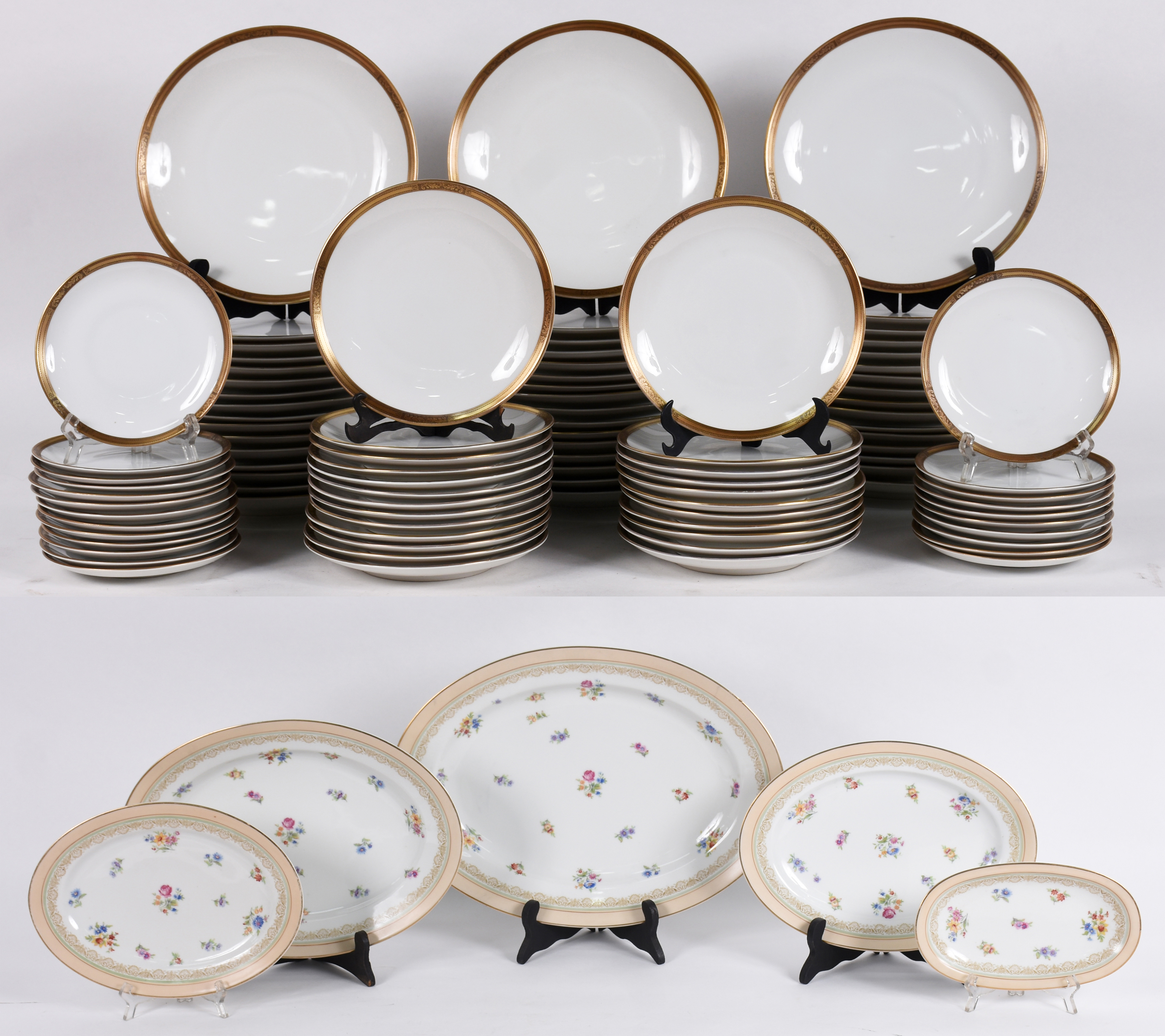 Aparelho de jantar de porcelana tcheca na cor bege, composto de 48... - foto 1 de 5