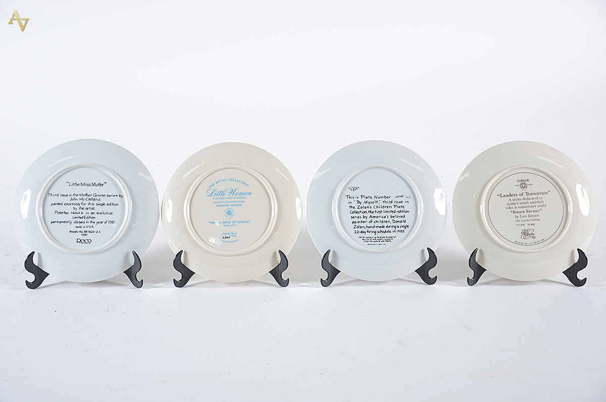 Quatro pratos de porcelana de coleções limitadas decorados com... - foto 2 de 2