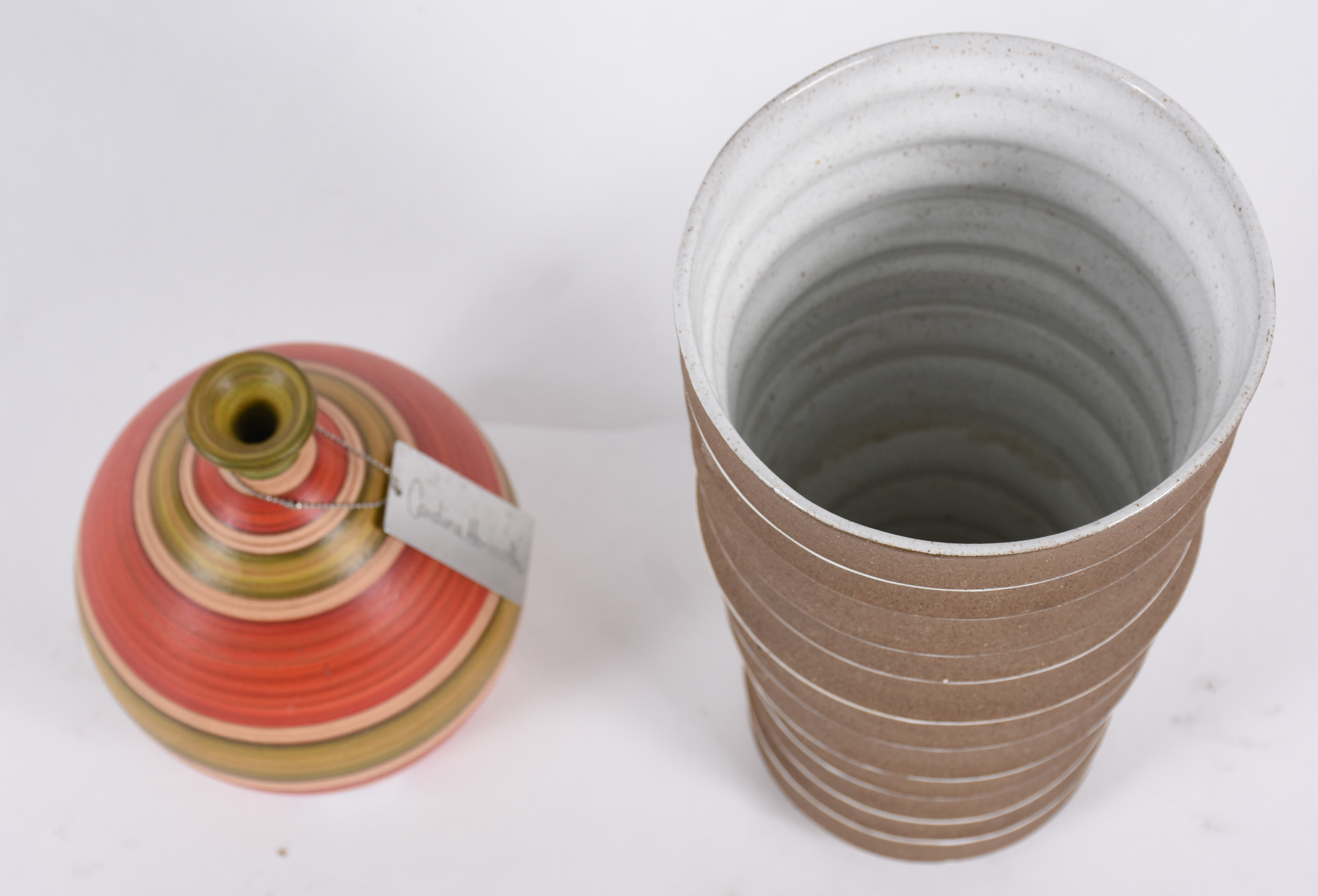 Dois vasos de porcelana. - foto 3 de 5