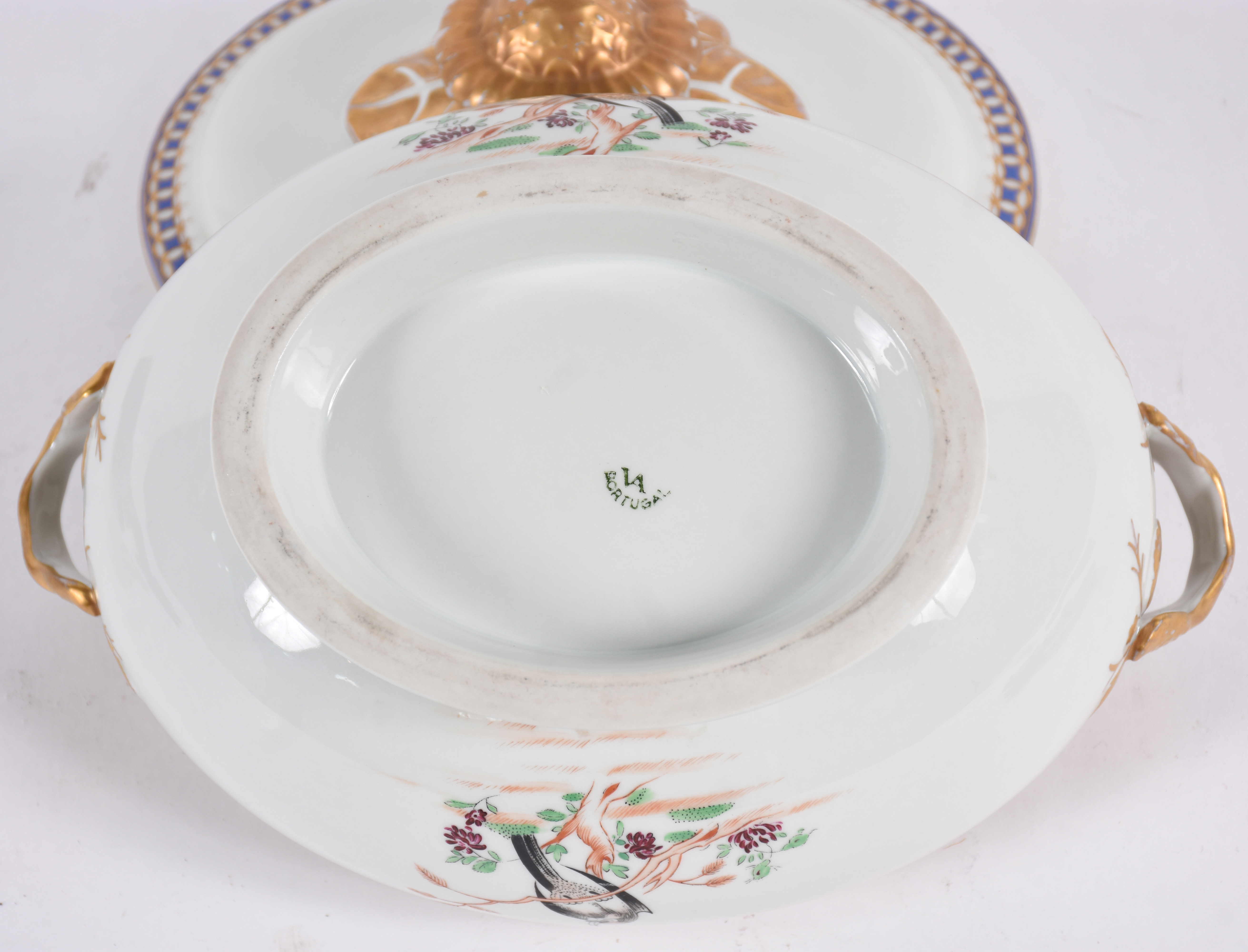 Sopeira de porcelana portuguesa Vista Alegre decorada com pássaros em... - foto 5 de 5
