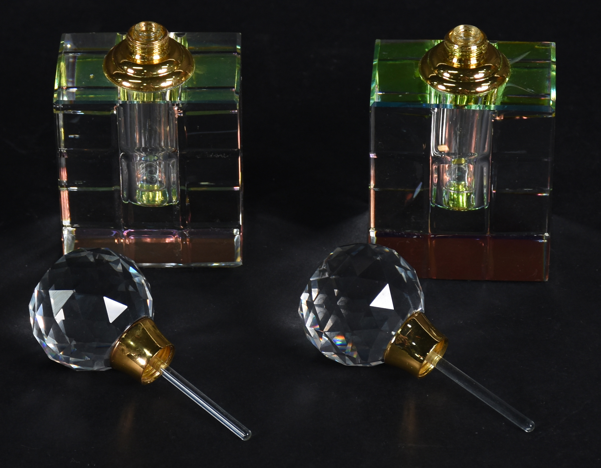 Dois perfumeiros quadrados de cristal ao gosto swarowski. - foto 5 de 5