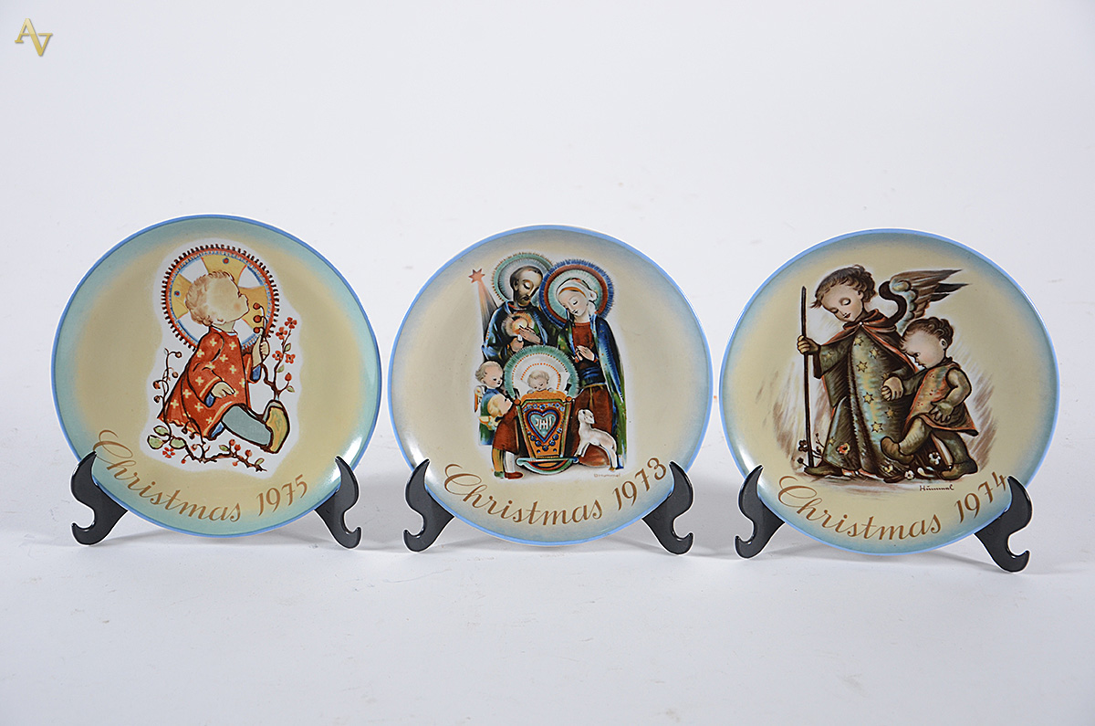 SCHMID - Três pratos de porcelana de coleção limitada, "Sister... - foto 1 de 2