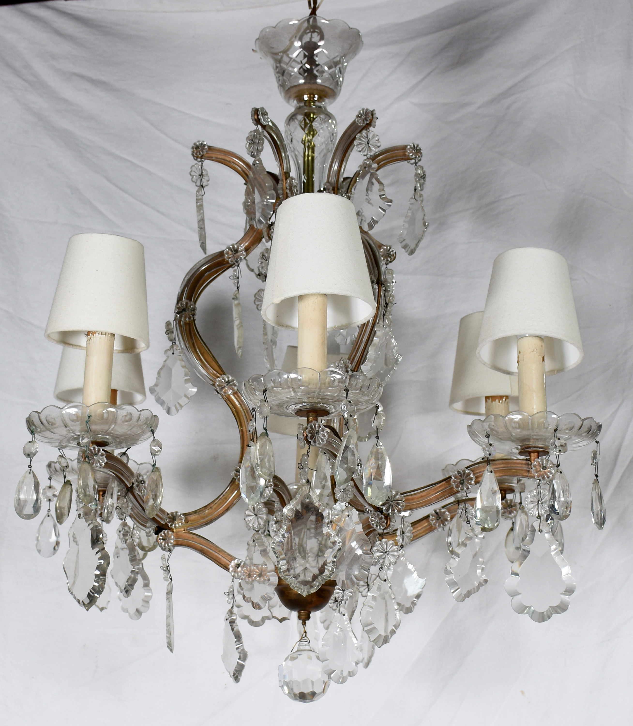 Lustre "Maria Thereza" de cristal, para 6 luzes, placas lapidadas. - foto 2 de 2