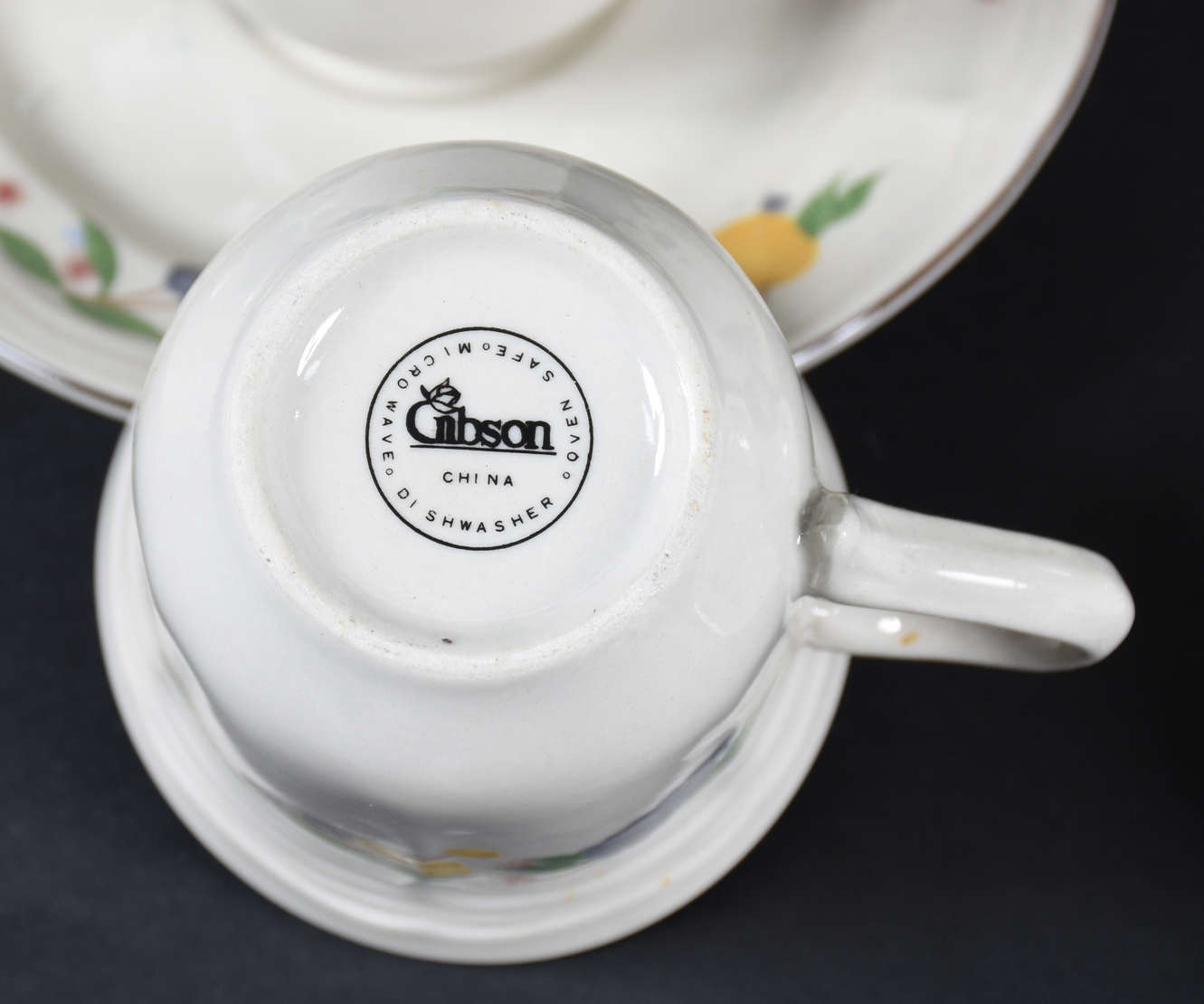 Aparelho de jantar de porcelana chinesa Gibson, composto de : 14... - foto 3 de 3