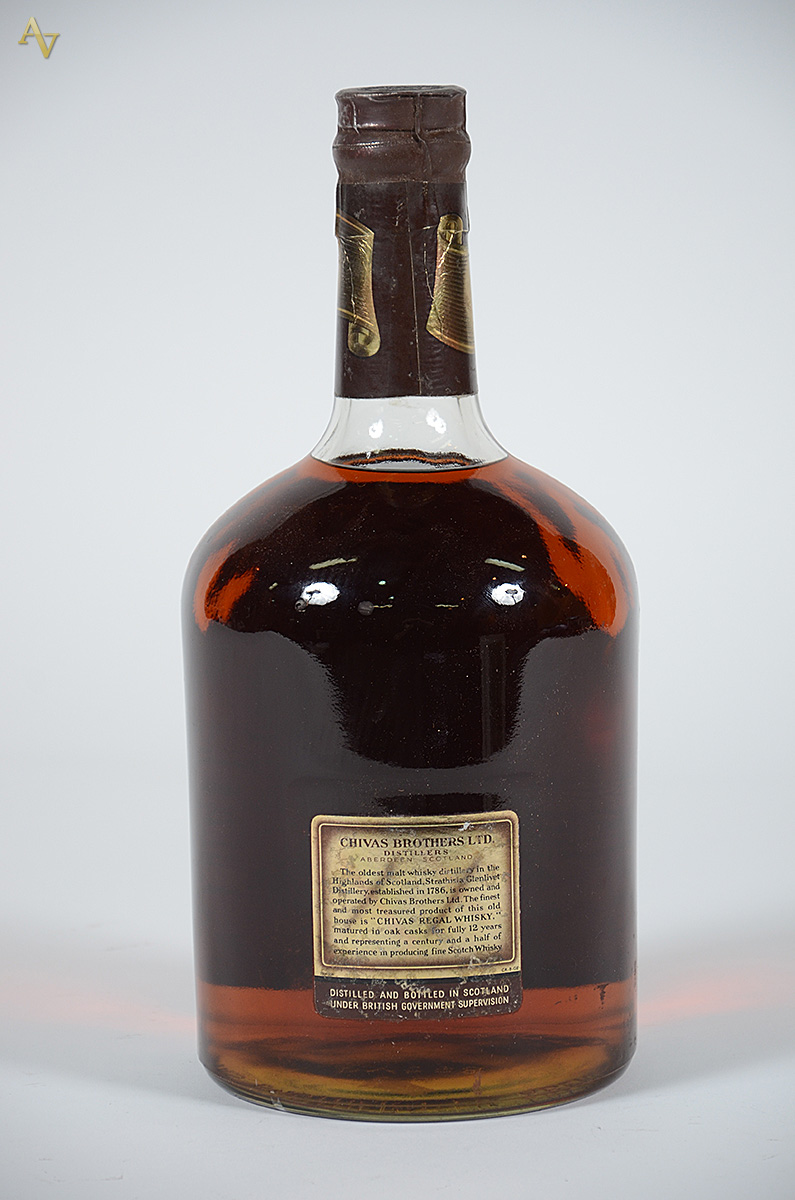 Garrafão de whisky Chivas Regal - foto 2 de 2