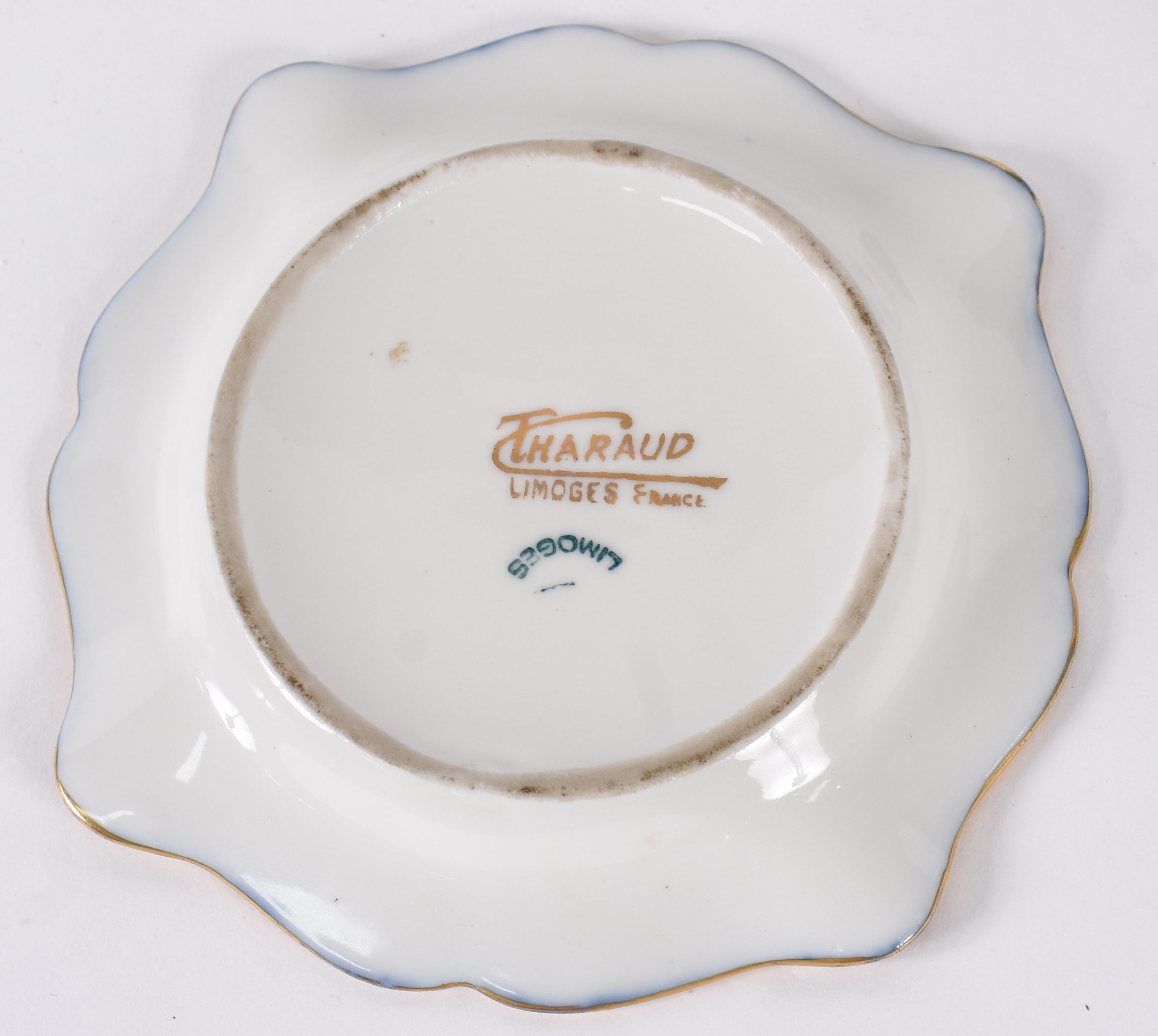 Três pequenas peças de porcelana francesa azul cobalto, sendo uma... - foto 5 de 7