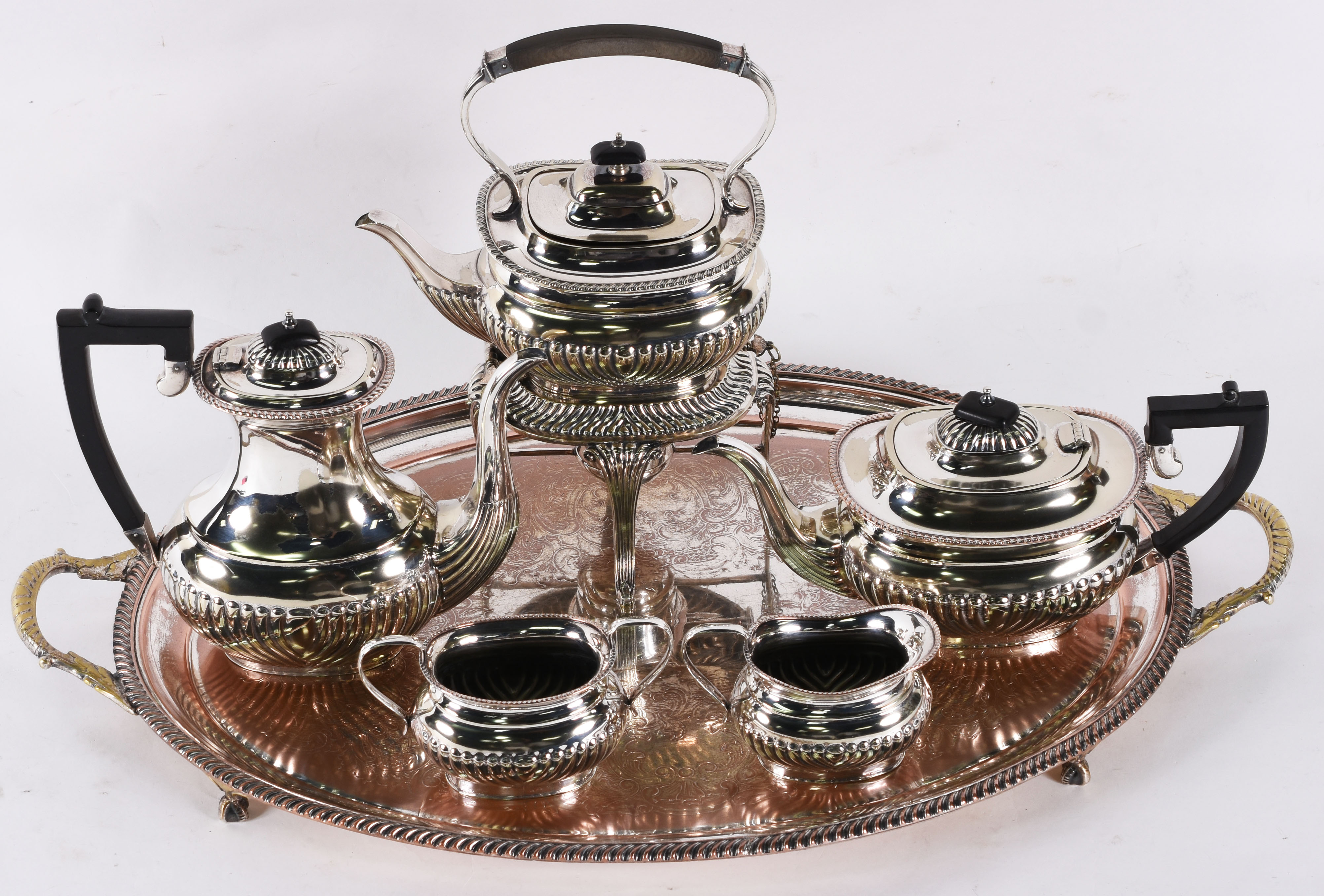 Baixela de chá e café de Silverplate inglês, composto de samovar... - foto 1 de 7