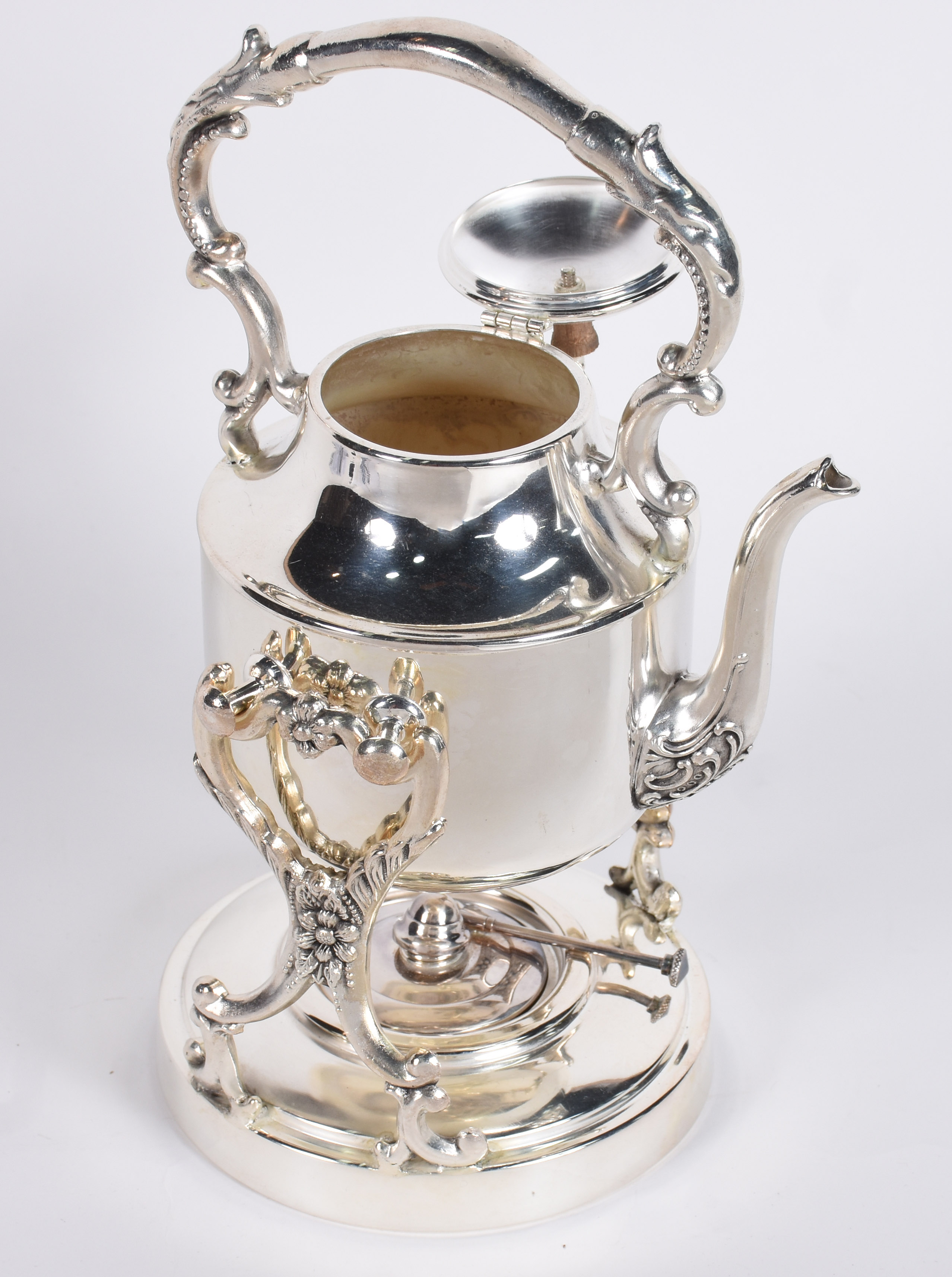 Samovar de metal prateado, estilo ingles. - foto 2 de 5