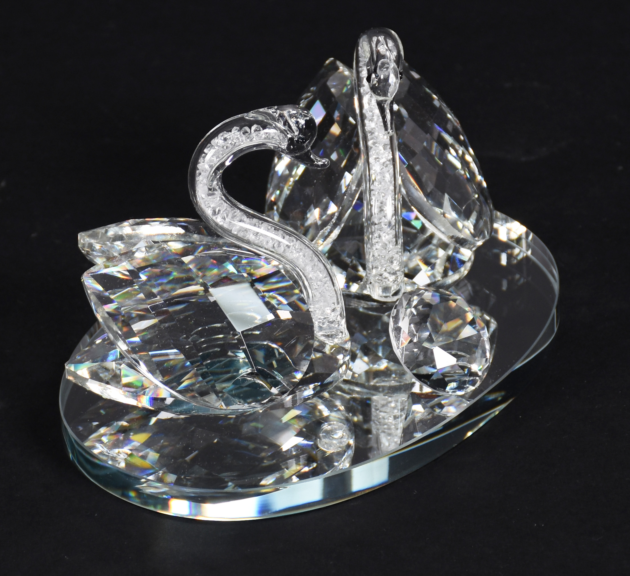 Casal cisnes de cristal bisotado. - foto 3 de 5