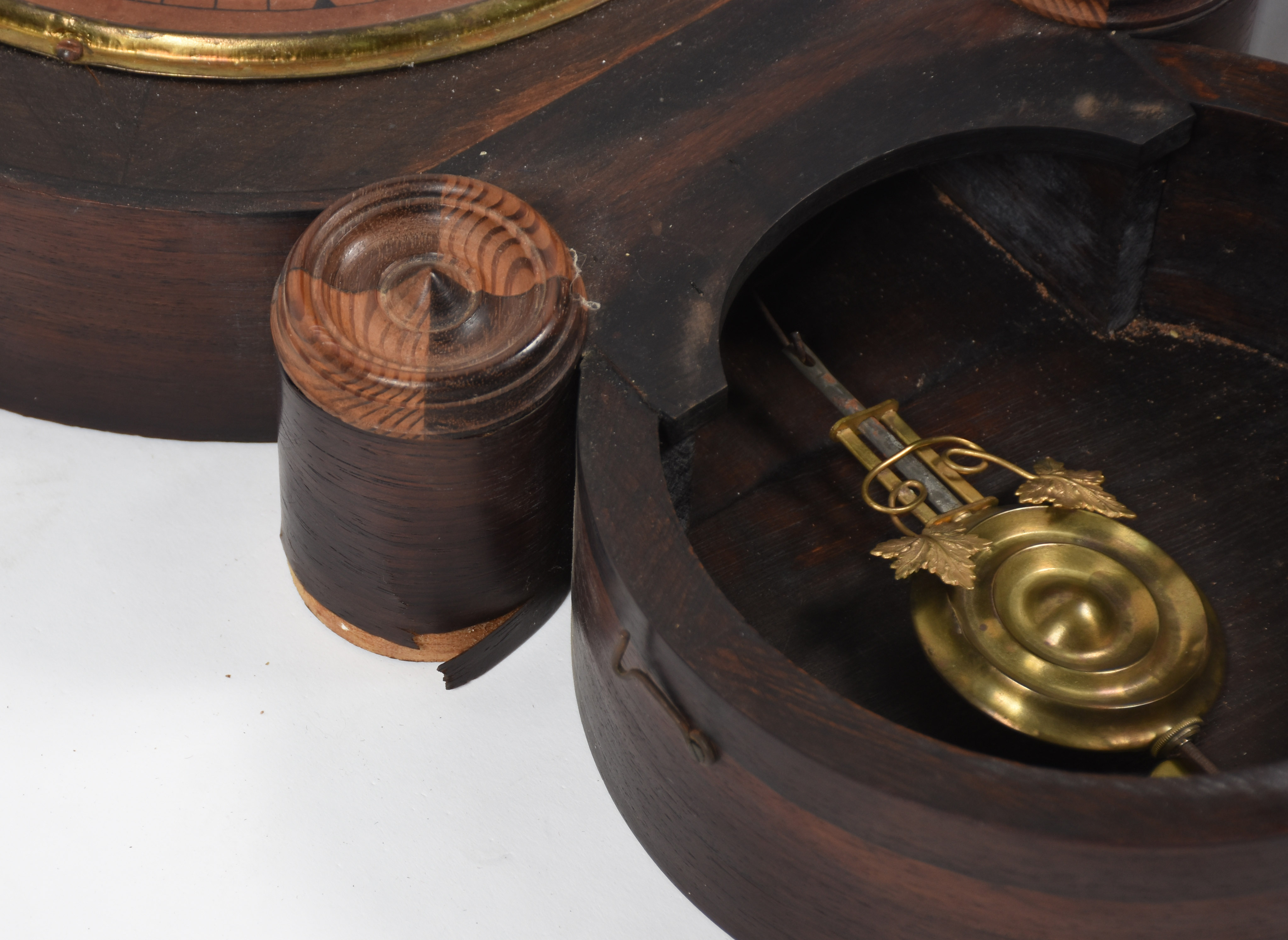 Relógio de parede Rondo, E.INGRAHAM, caixa de madeira feitio "Oito "... - foto 5 de 5