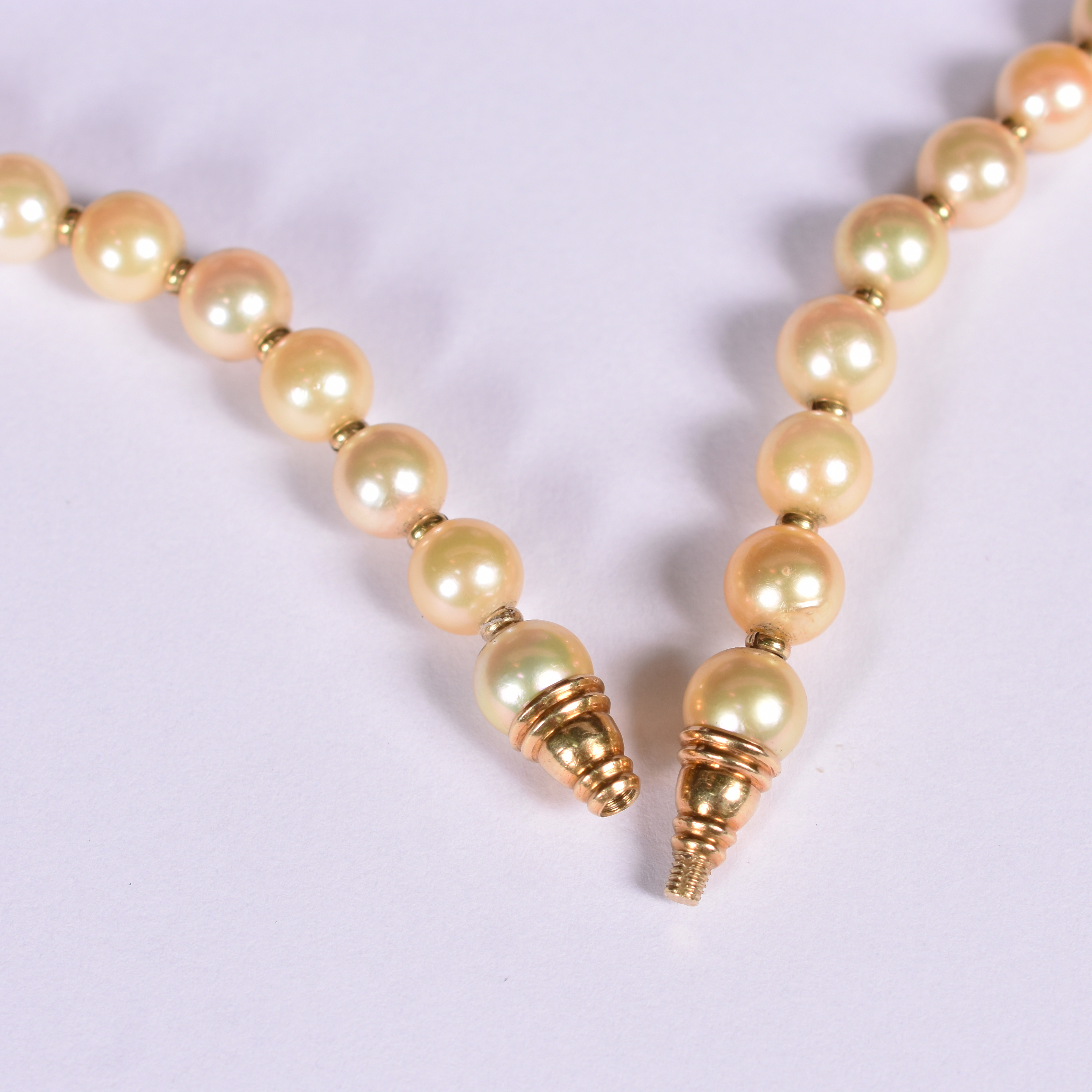 Colar de pérolas de aproximadamente 0,8 mm, de boa qualidade, fecho... - foto 1 de 3