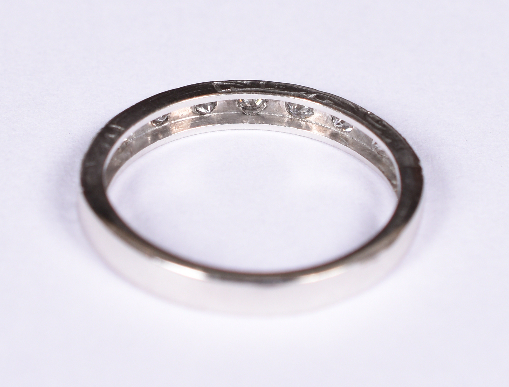 Anel de ouro branco 18 k, com 10 brilhantes de 0,5 ct cada, com total... - foto 4 de 4