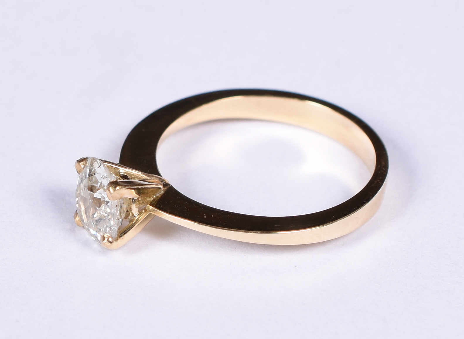 Anel solitário de ouro amarelo 18 k, 1 brilhante de aproximadamente... - foto 2 de 4