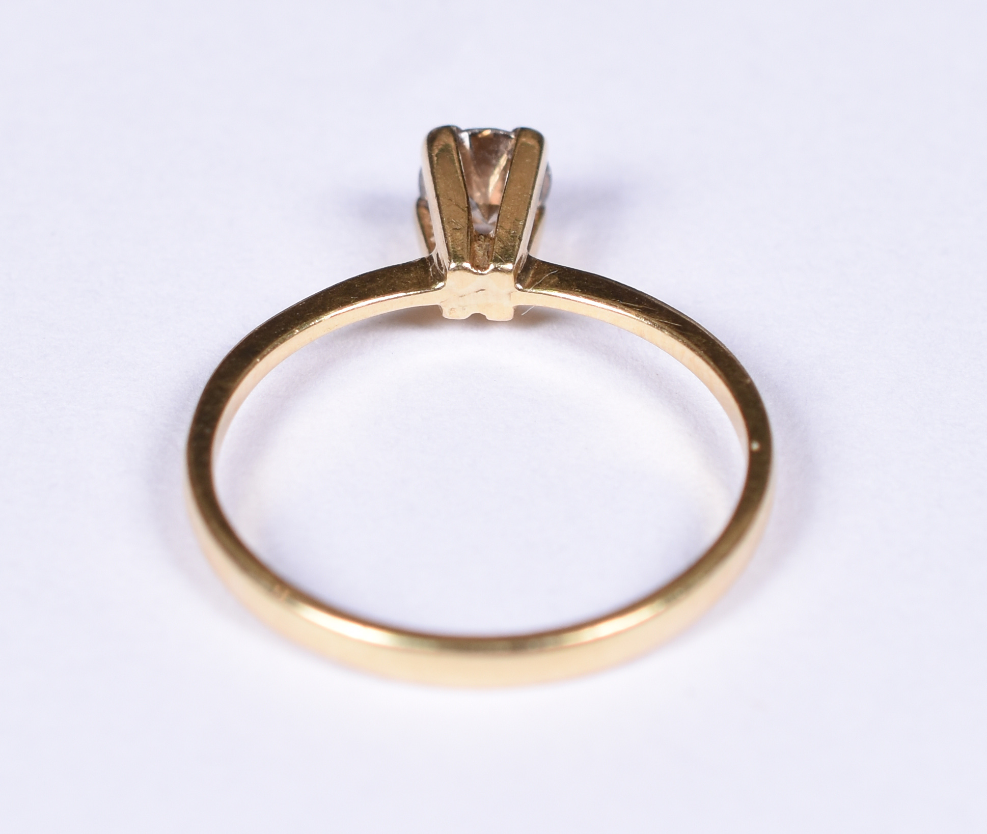 Solitário de ouro amarelo 18 k, 1 brilhante rosa de 0,25 ct. Aro 15... - foto 4 de 4
