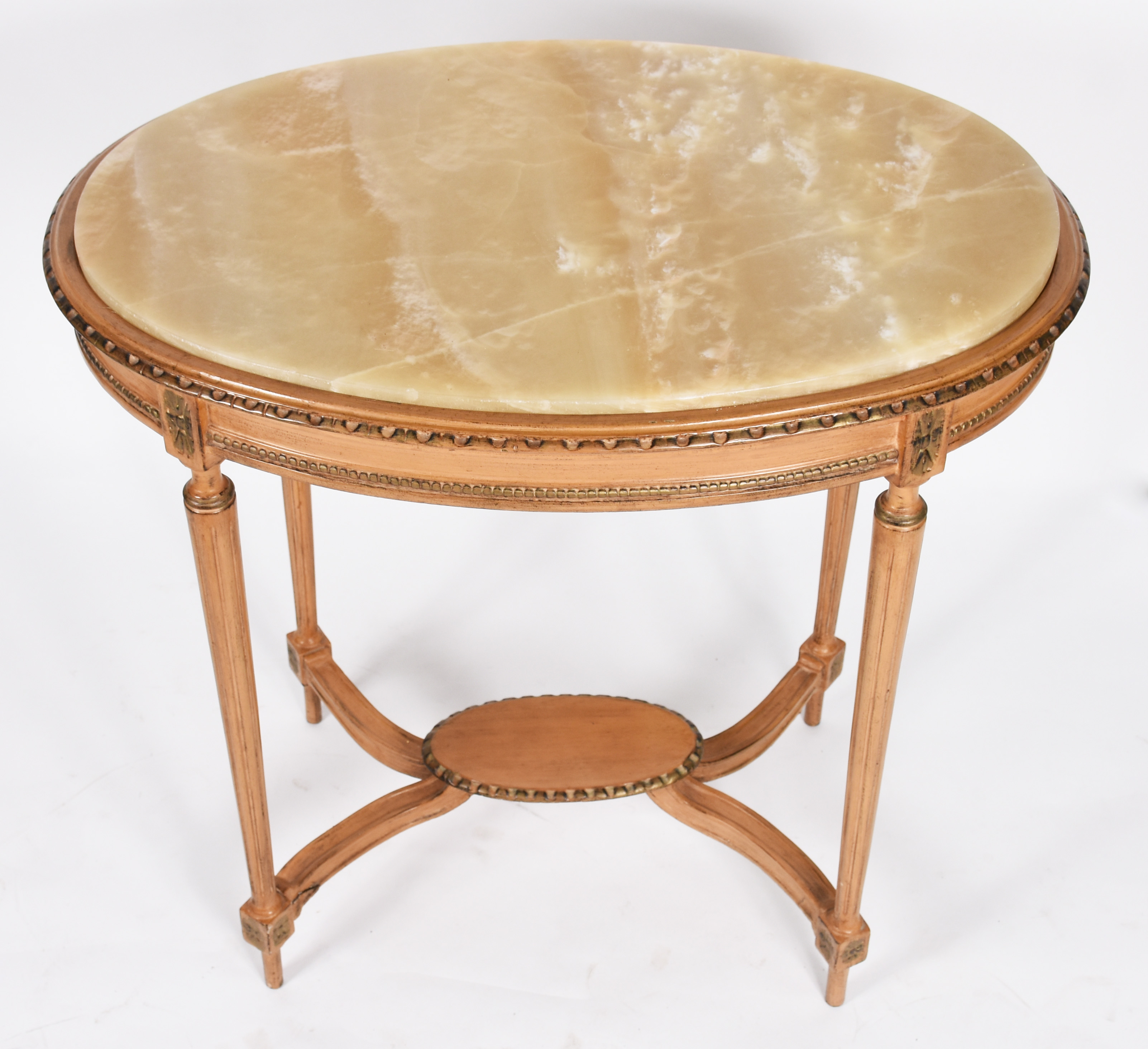 Mesa de madeira nobre, tampo oval com mármore bege, quatro pernas... - foto 2 de 4