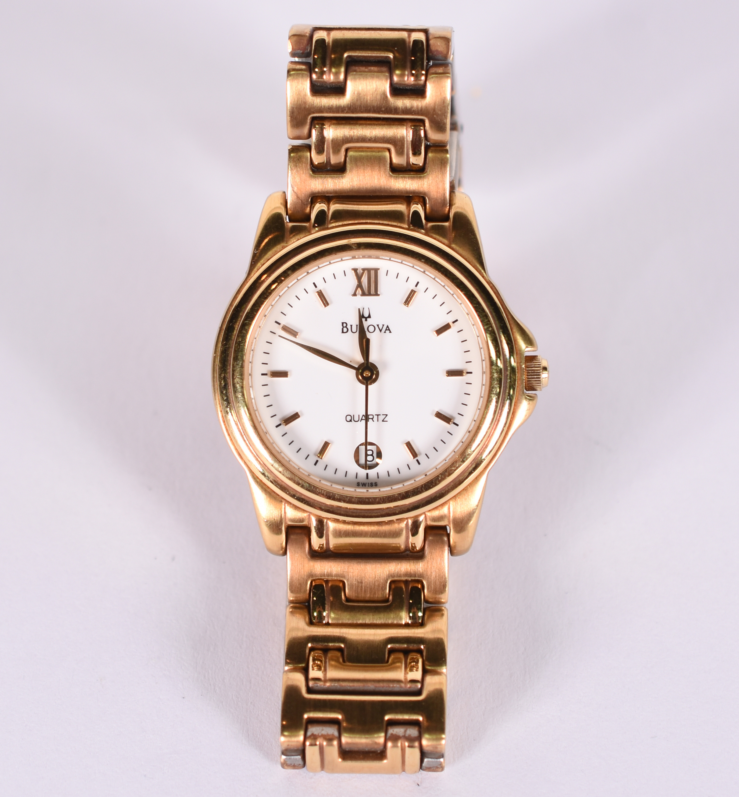 Relógio Bulova feminino, máquina Swiss, com calendário, algarismos... - foto 1 de 4