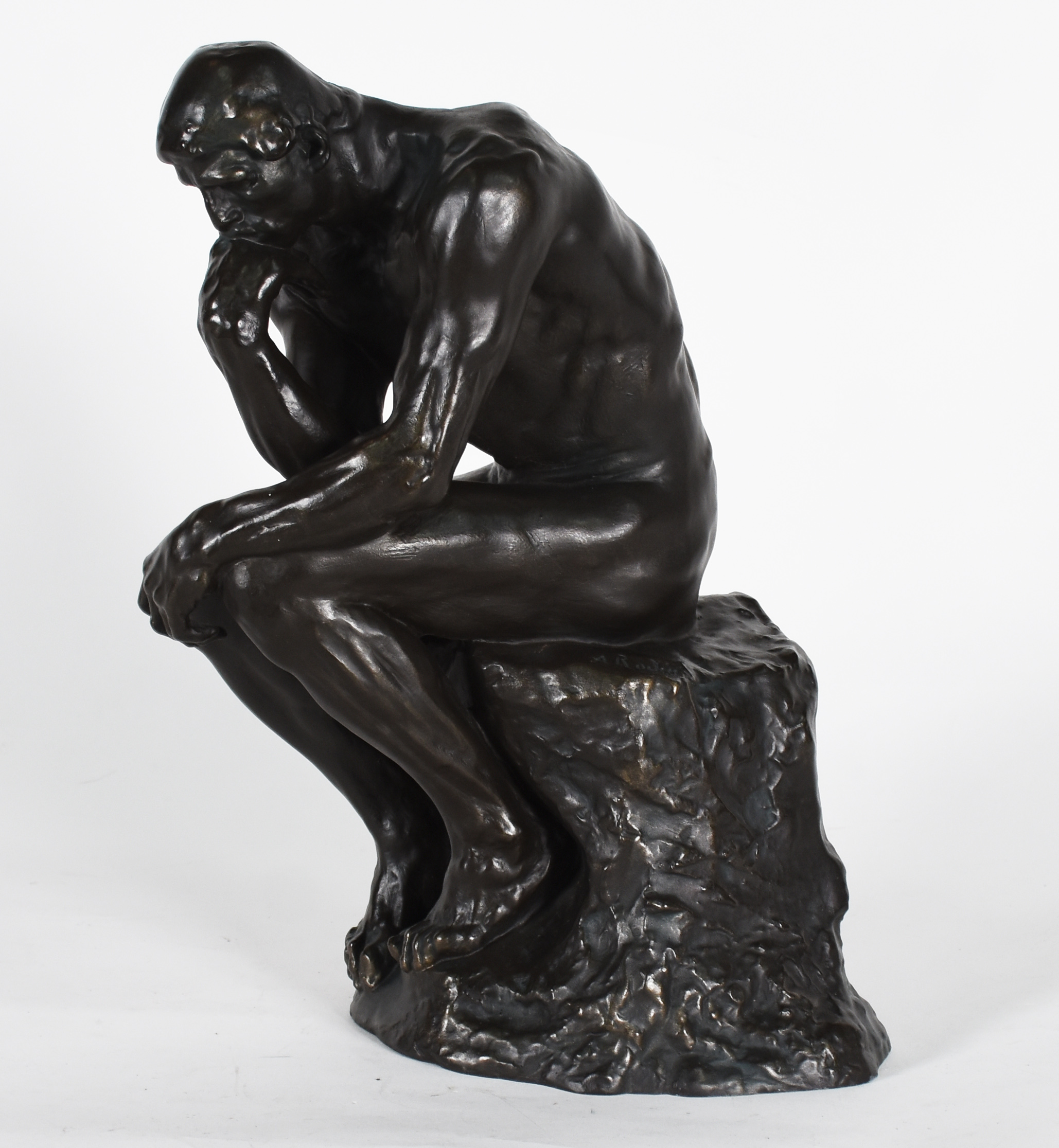 Escultura de bronze, representando "O PENSADOR", cópia de RODIN. - foto 1 de 7