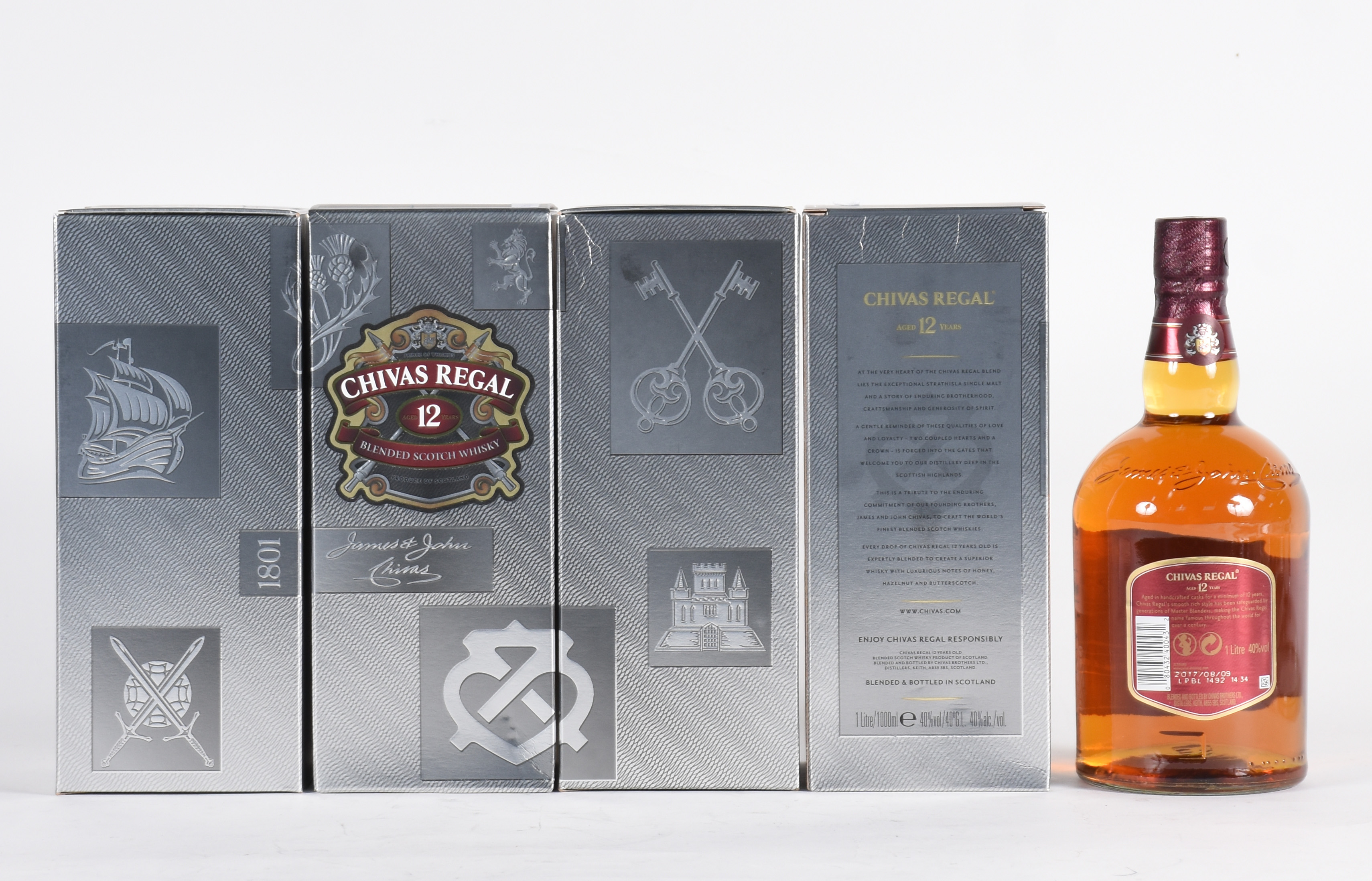 Quatro garrafas de Whisky Chivas 12 anos. - foto 2 de 2