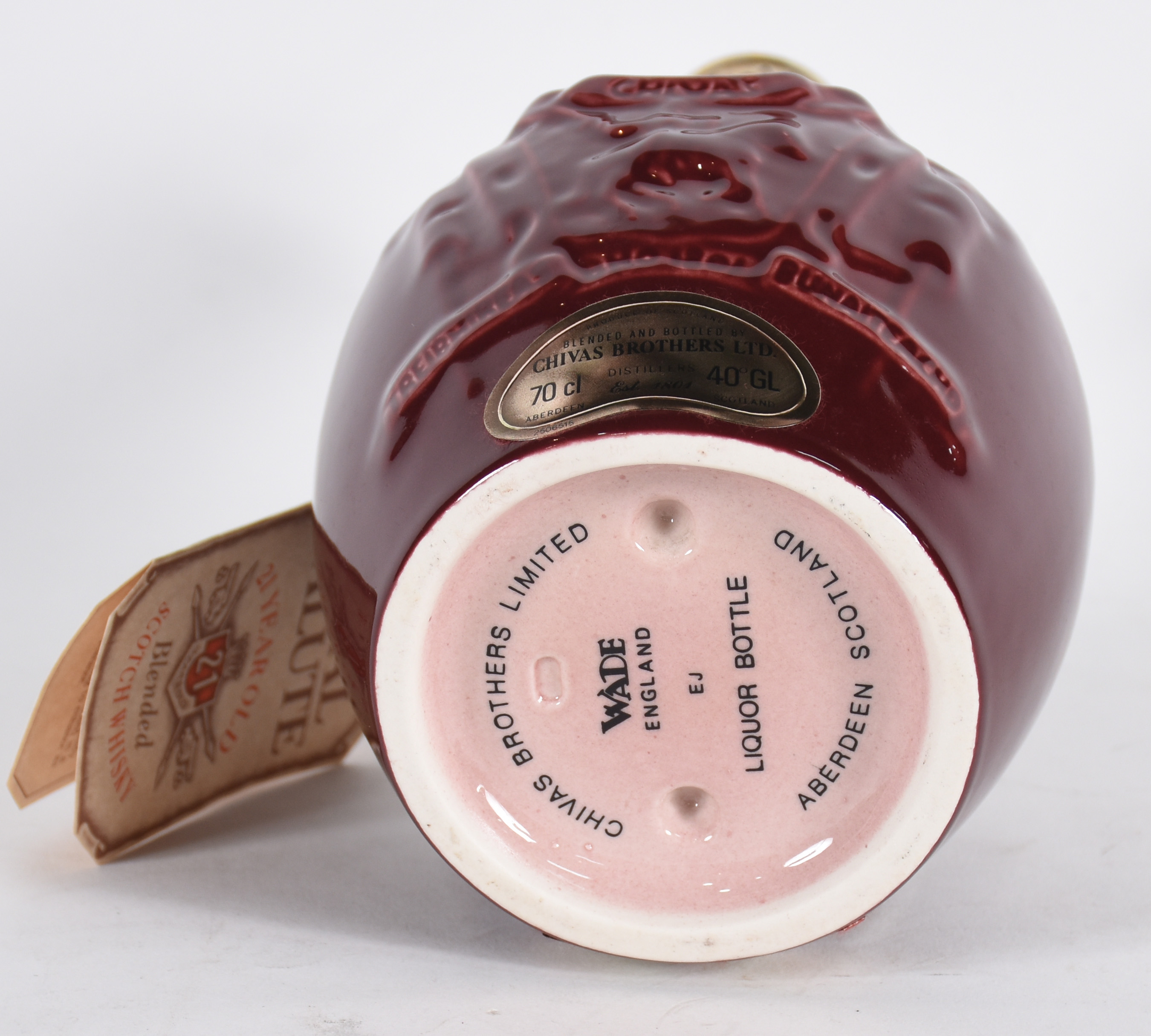 Whisky Royal Salute, 21 anos, "Chivas Btothers" em garrafa de... - foto 5 de 5