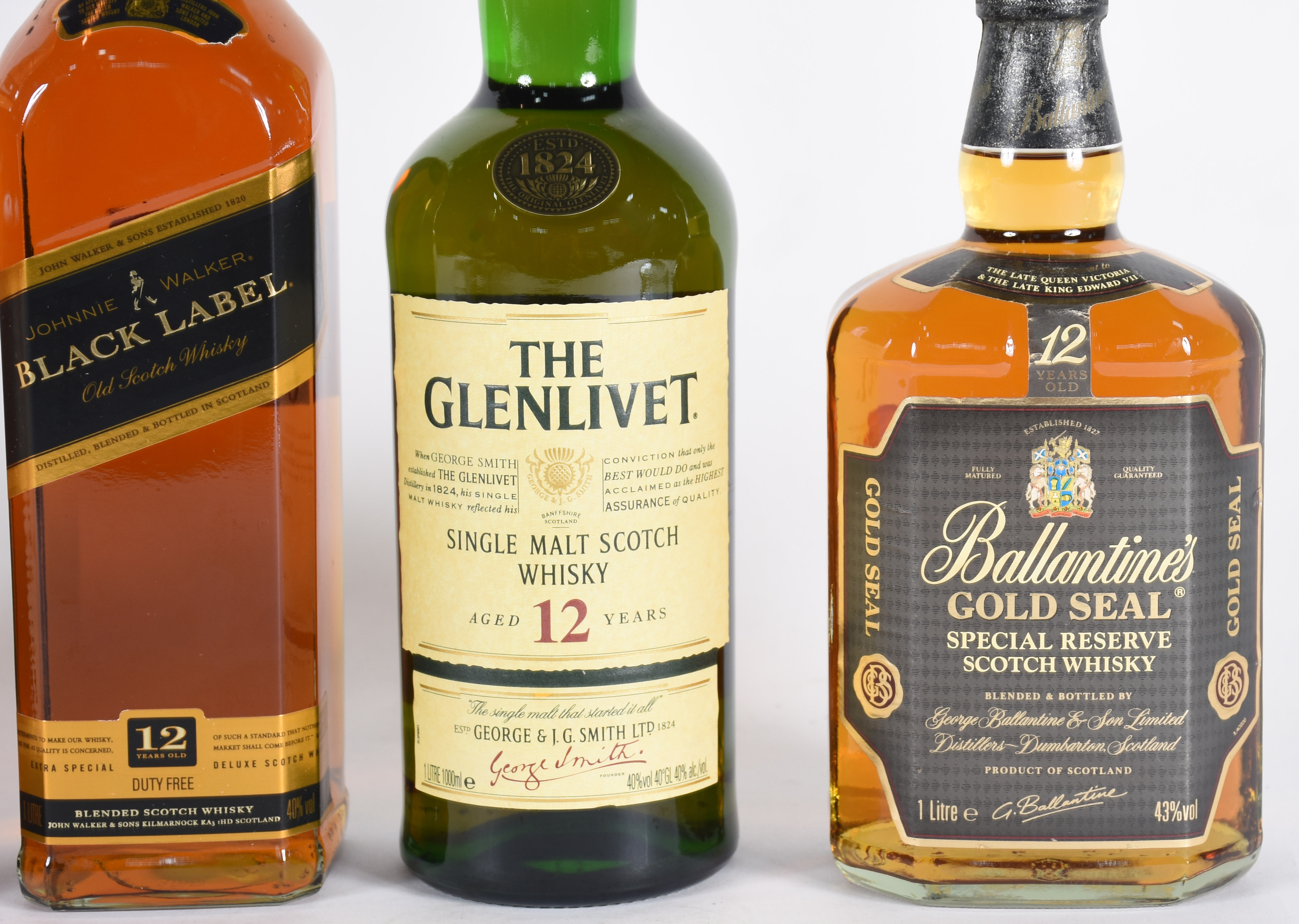 Cinco garrafas diversas de Whisky 12 anos. - foto 3 de 4