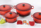 Le Creuset (1925),  - Apresentamos um magnífico conjunto de quatro caçarolas francesas da renomada marca LE CREUSET. Essas peças, sinônimo de tradição e qualidade, são idea