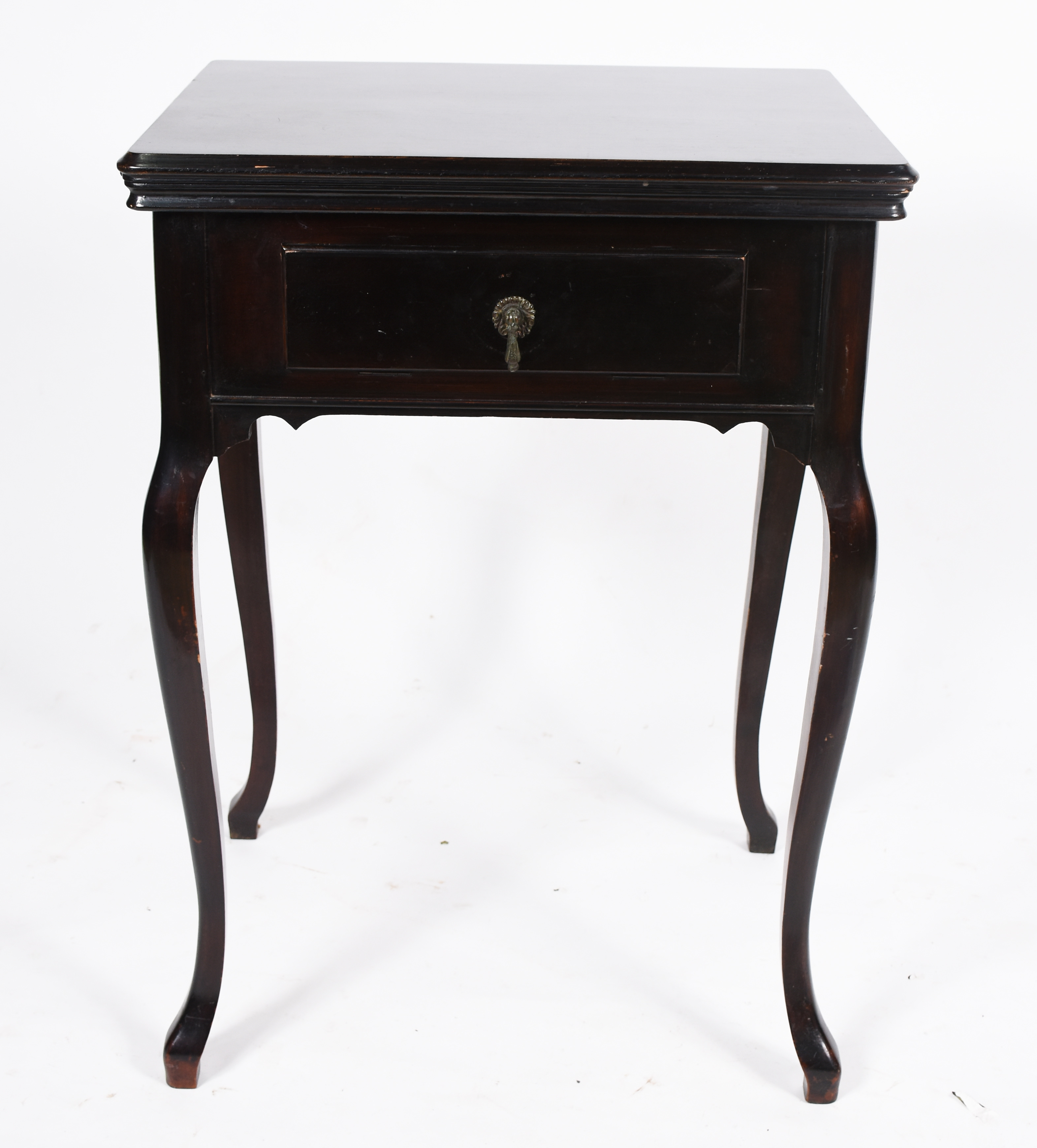 Mesa costureira de madeira nobre, máquina de costura SINGER embutida... - foto 3 de 7