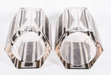 Par de licoreiras Art Deco de cristal europeu f... - Par de licoreiras Art Deco de cristal europeu facetado com faixas pretas trabalhadas.