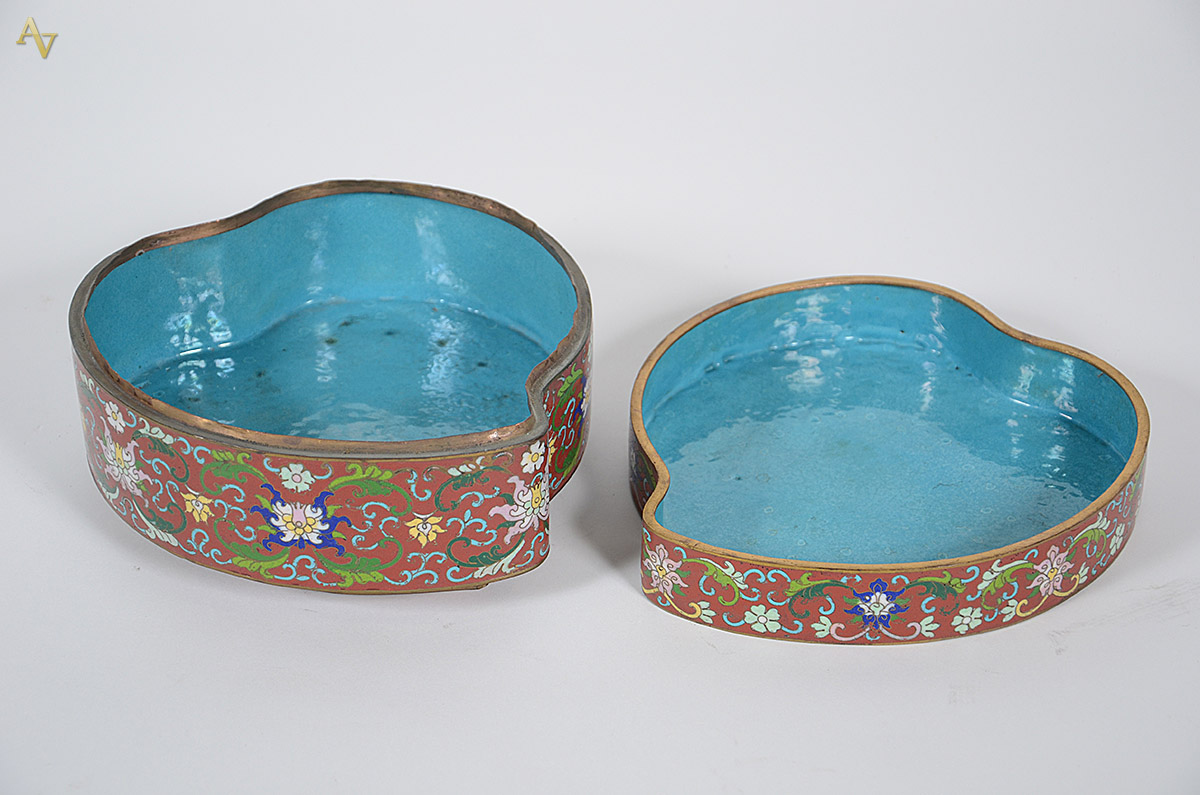 Caixa de cloisonne feitio coração, medidas 23 x 22 altura 13 cm. - foto 3 de 3