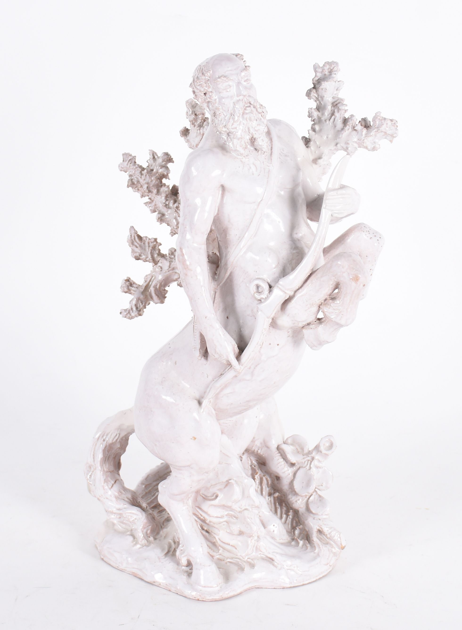 Escultura de porcelana representando Fauno, marca na base, pequenos... - foto 1 de 6
