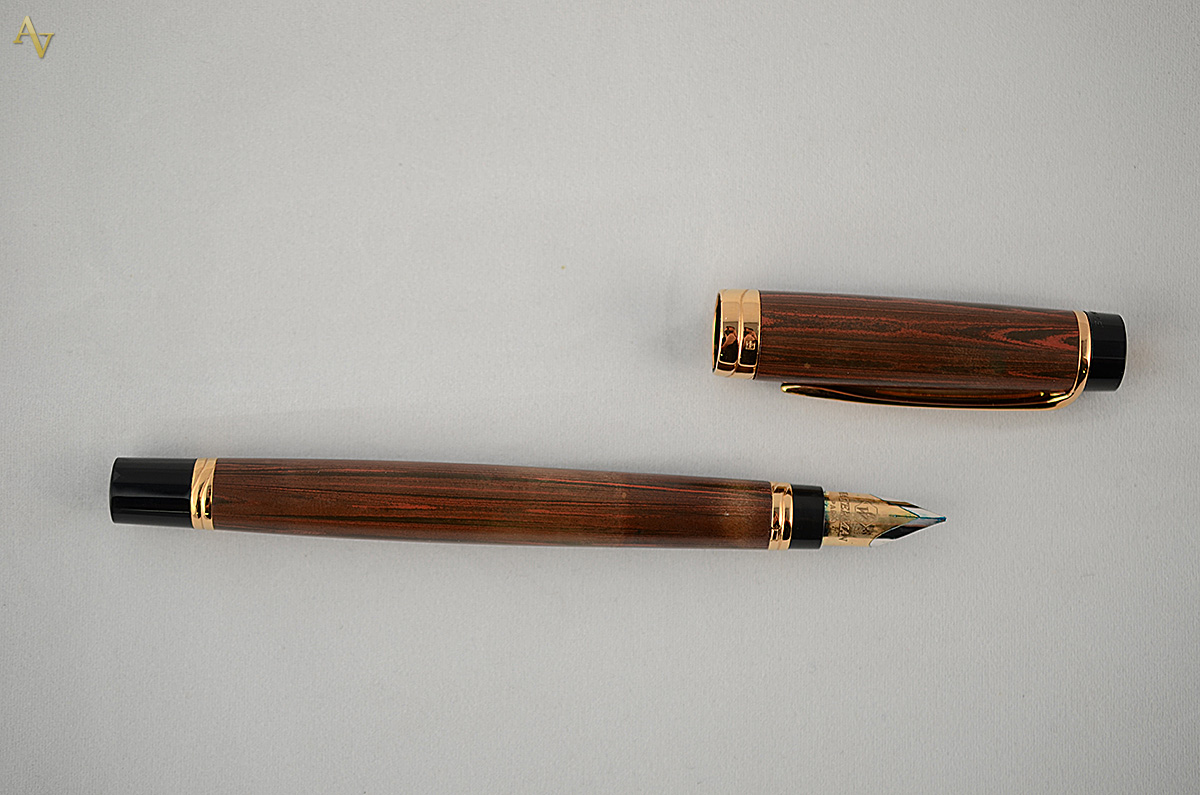 WATERMAN - Caneta tinteiro francesa, modelo jacarandá com detalhes em... - foto 2 de 2