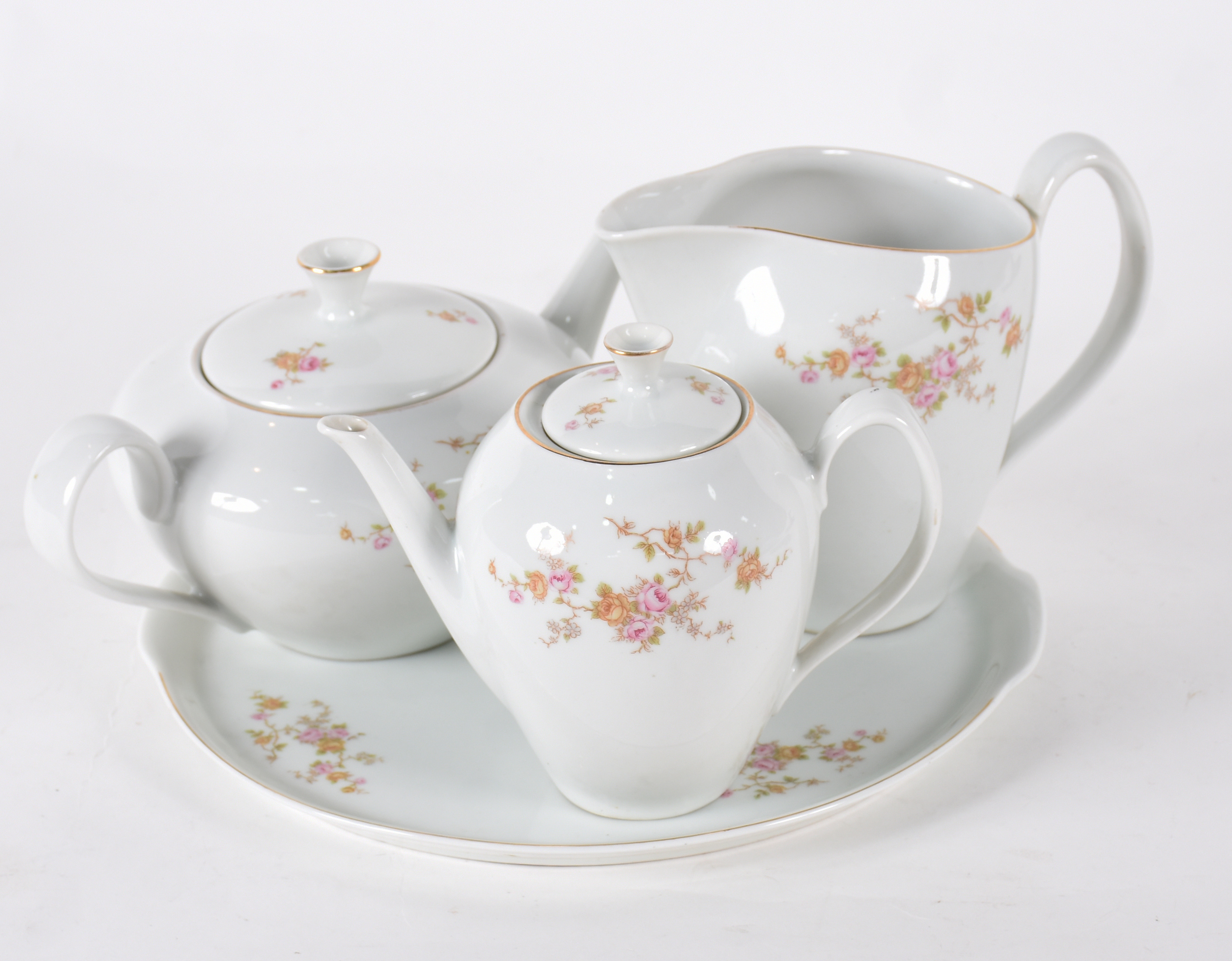 Aparelho de chá, café e jantar de porcelana nacional Renner, composto... - foto 3 de 5