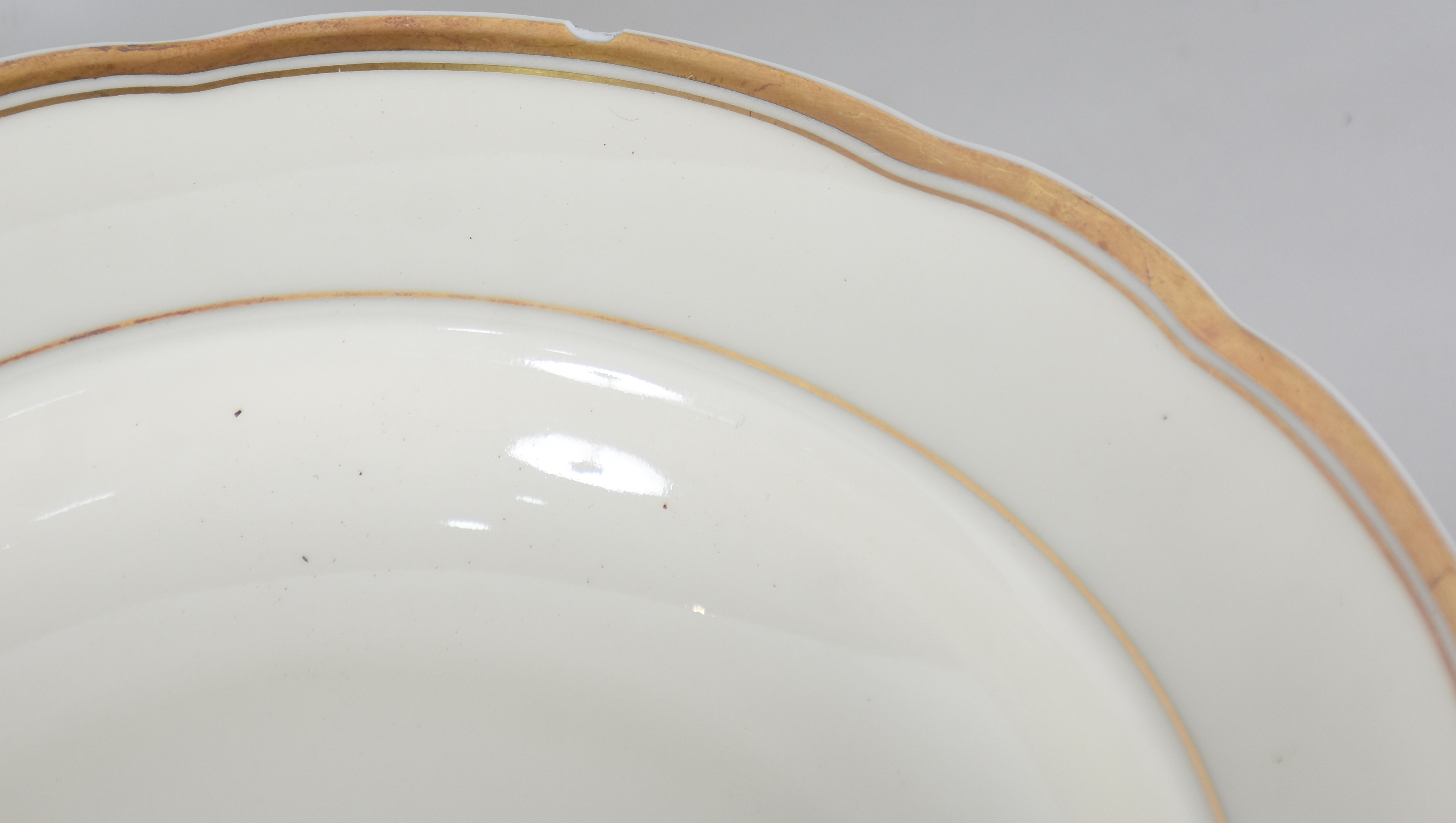 Aparelho de jantar e café de porcelana portuguesa Vista Alegre na cor... - foto 2 de 6