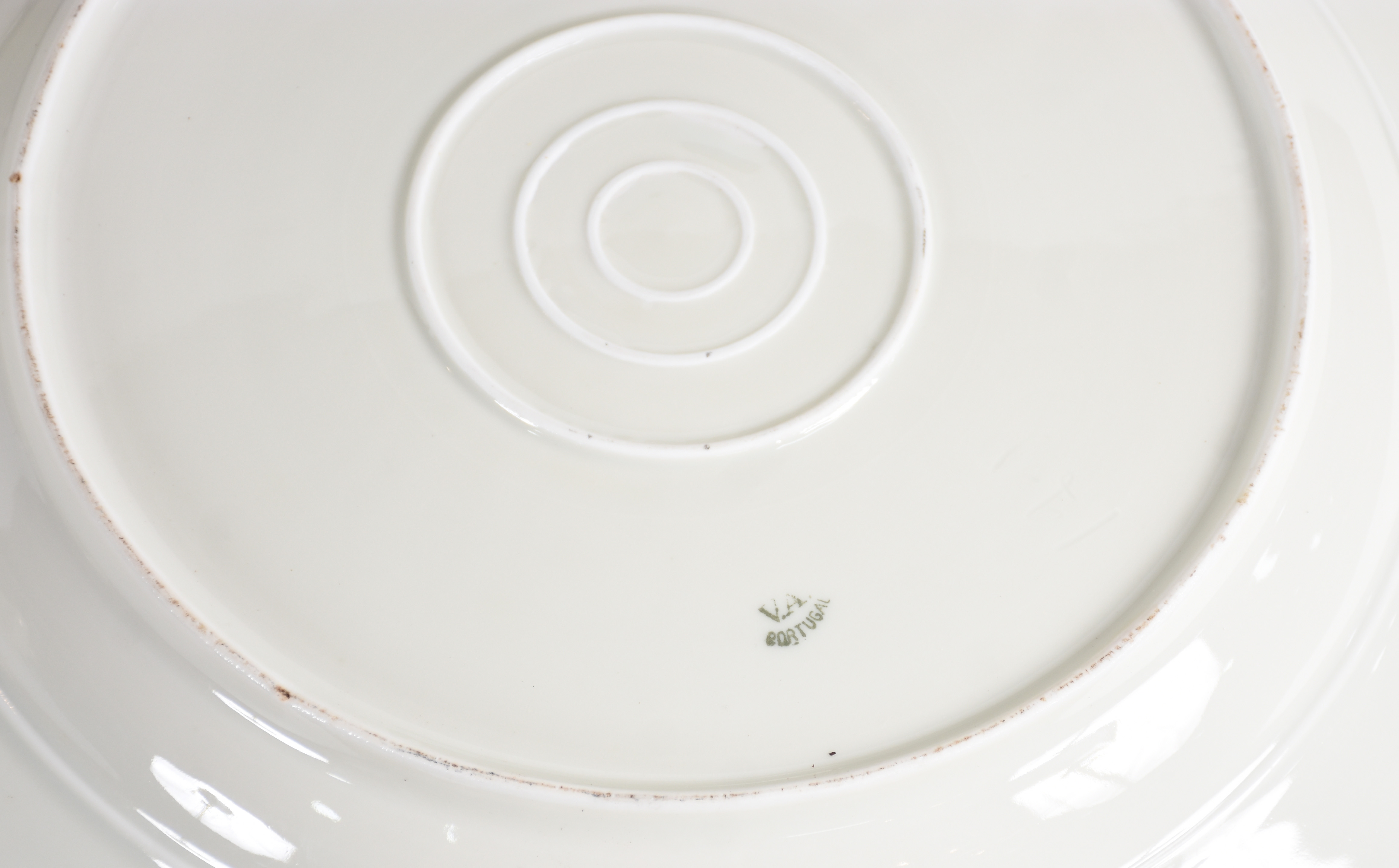 Aparelho de jantar e café de porcelana portuguesa Vista Alegre na cor... - foto 5 de 6