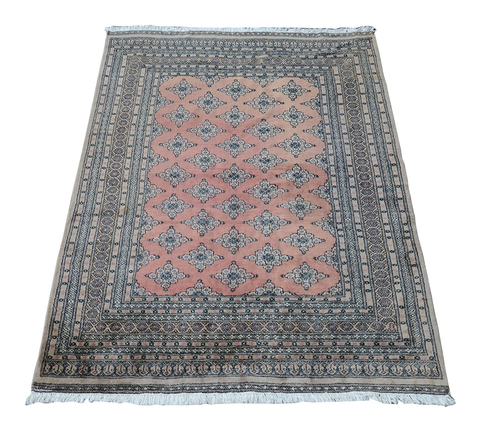 Tapete Pakistan. Medidas 2,70 x 1,80 m.