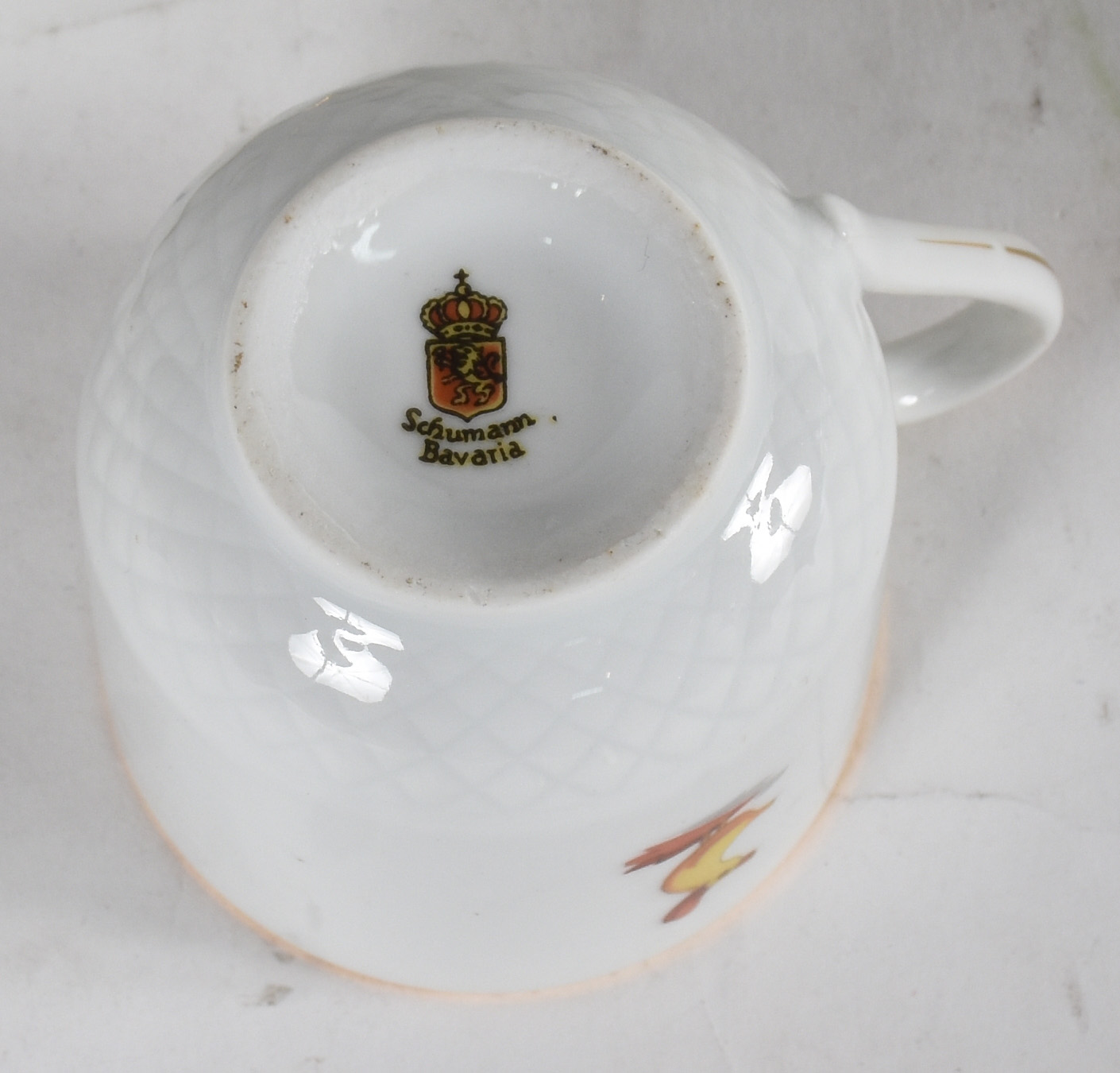 Diversas peças de porcelana, sendo: Travessa; conjunto infantil da... - foto 3 de 6
