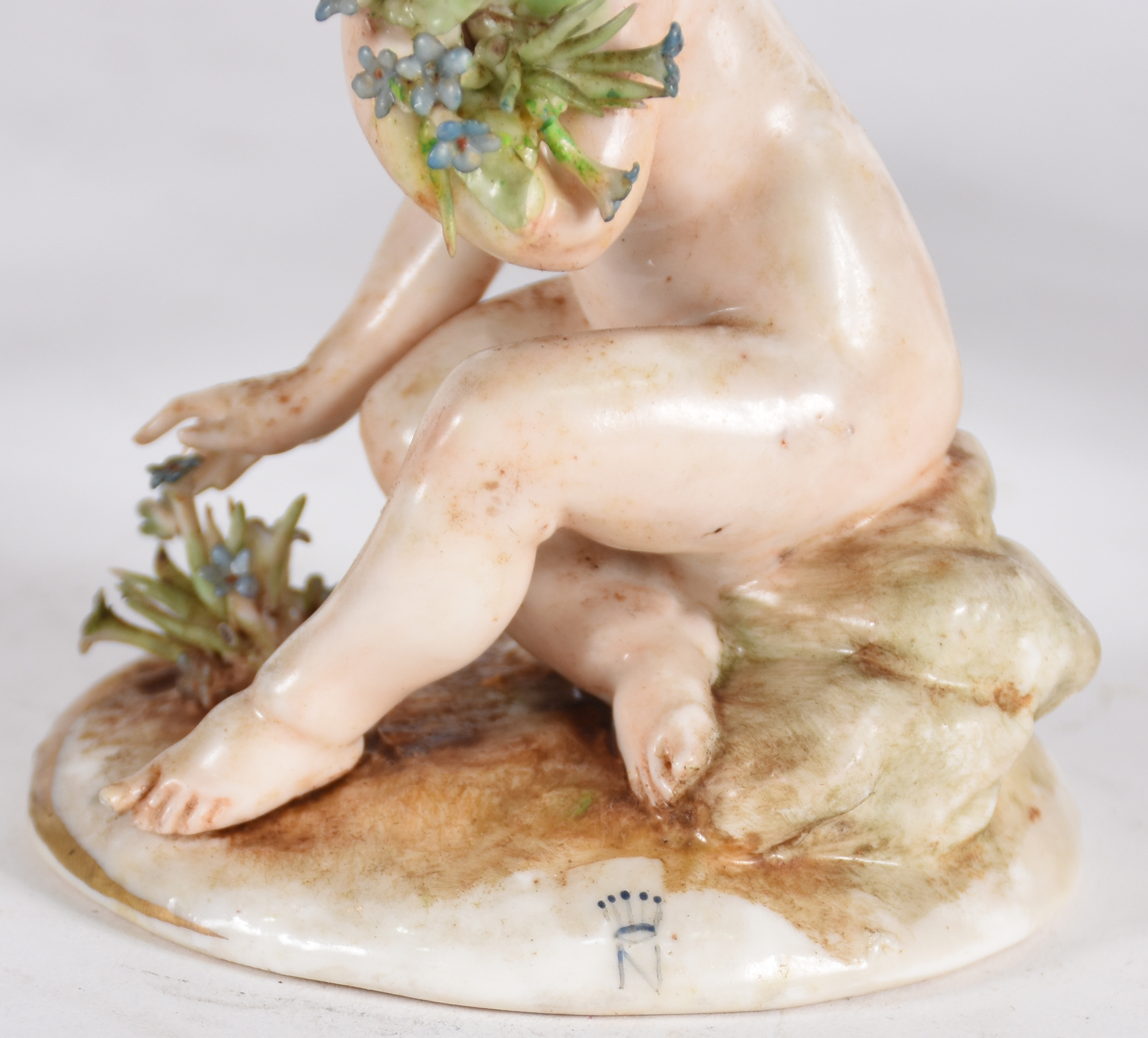 Cinco estatuetas porcelana italiana Capo di Monti, com as marcas N... - foto 5 de 7
