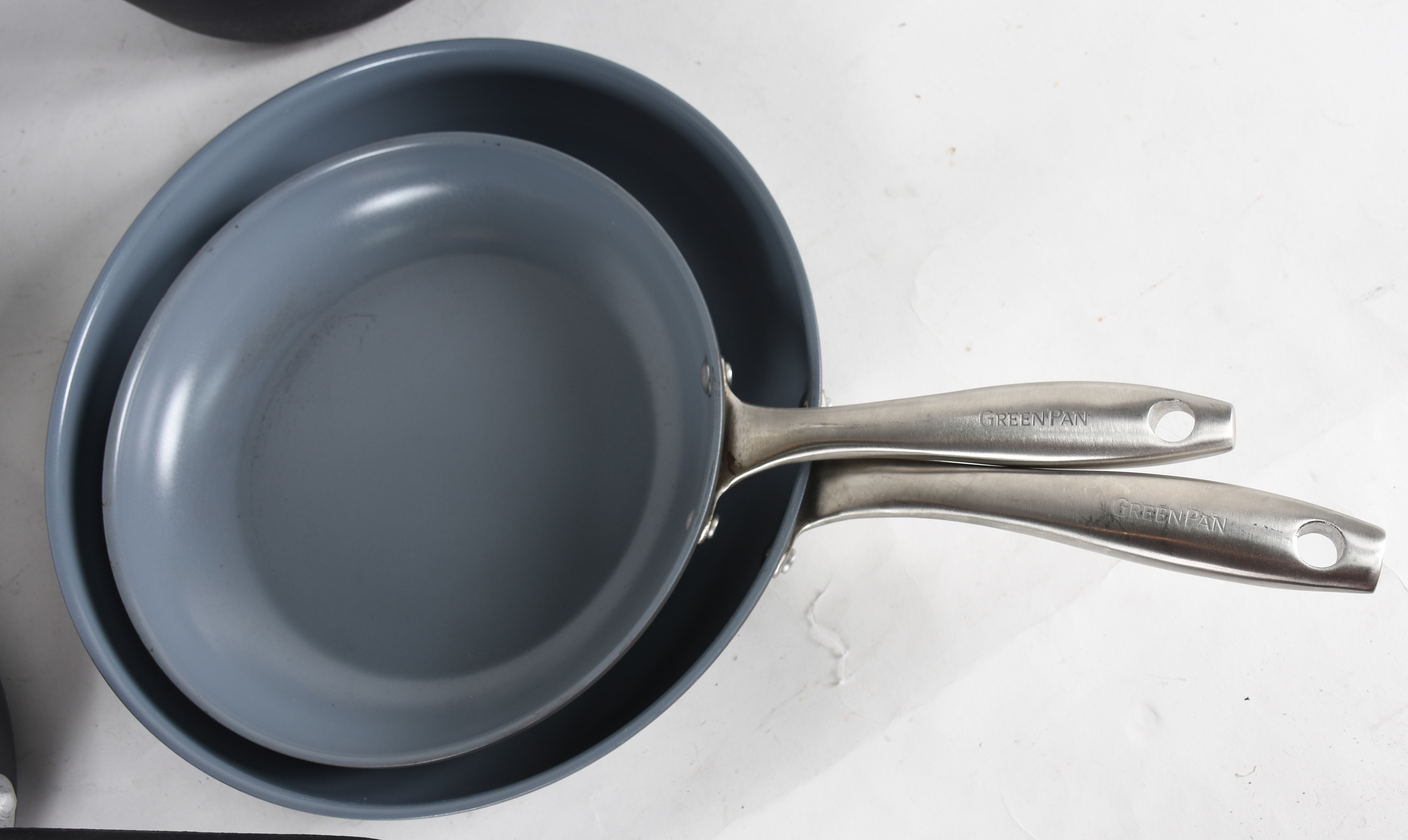 Diversas peças para cozinha, sendo 5 panelas italianas de aluminio... - foto 3 de 7