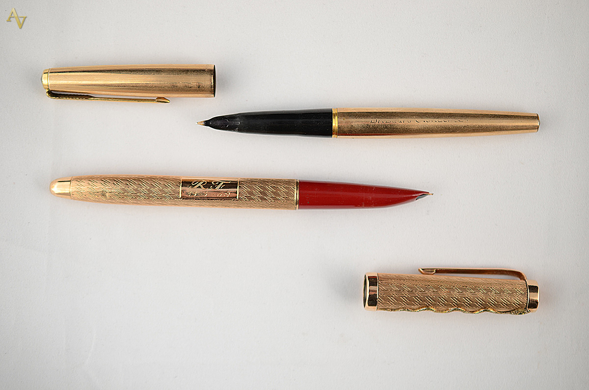 Conjunto com duas canetas tinteiro, sendo uma PARKER de ouro amarelo... - foto 2 de 2