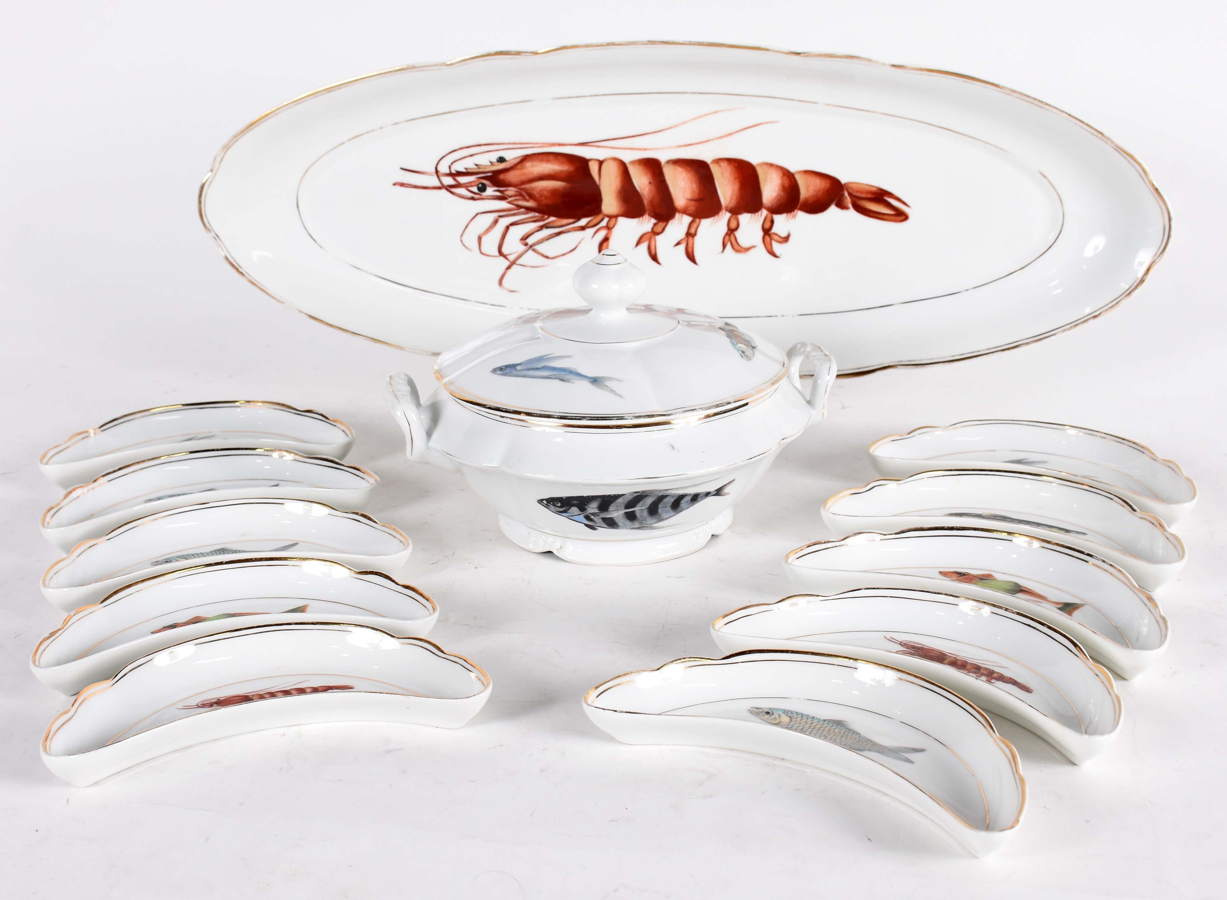 Conjunto para peixe de porcelana REAL, composta de: Travessa oval... - foto 2 de 4