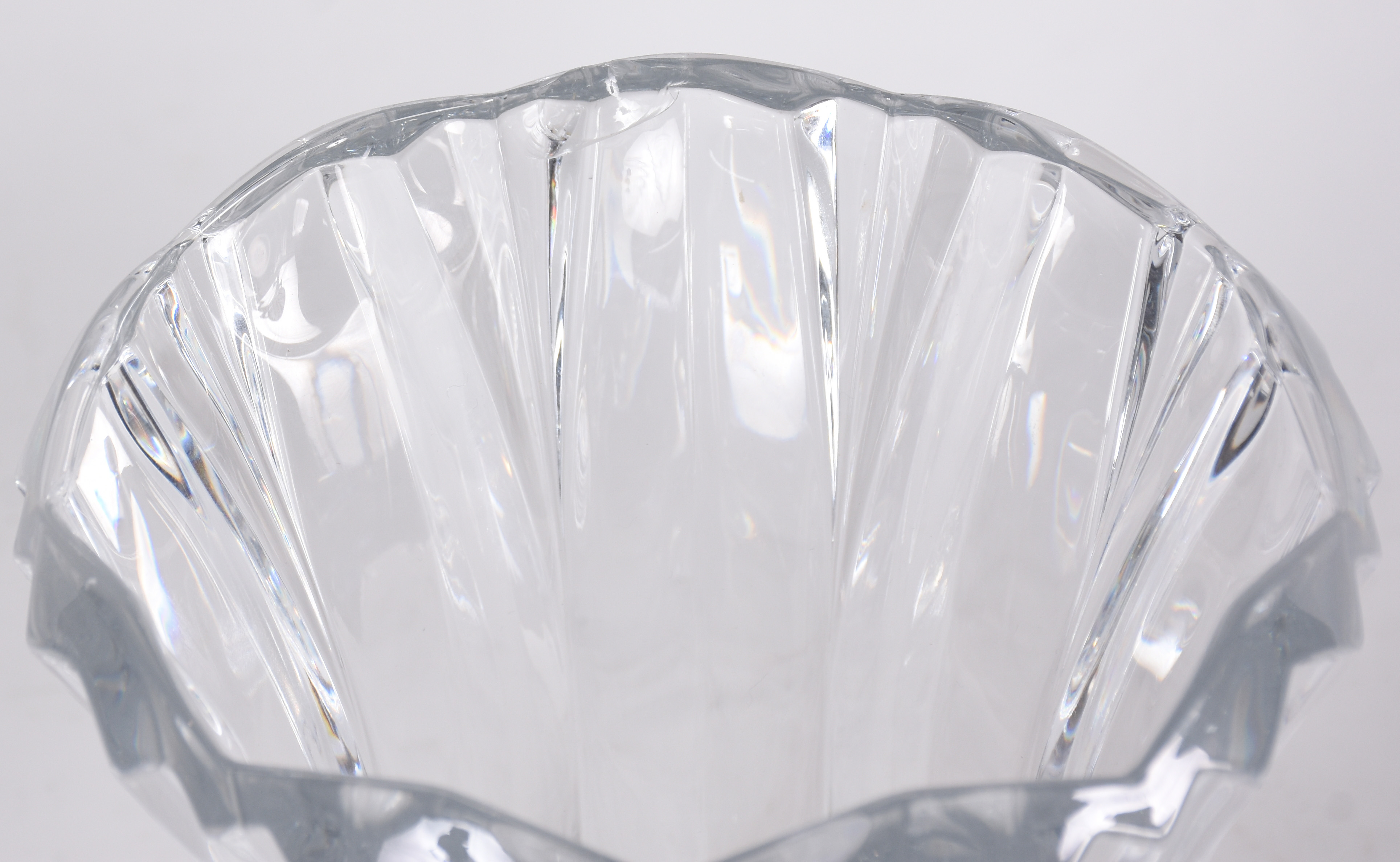 Dois vasos de cristal (1 lascado). - foto 4 de 4