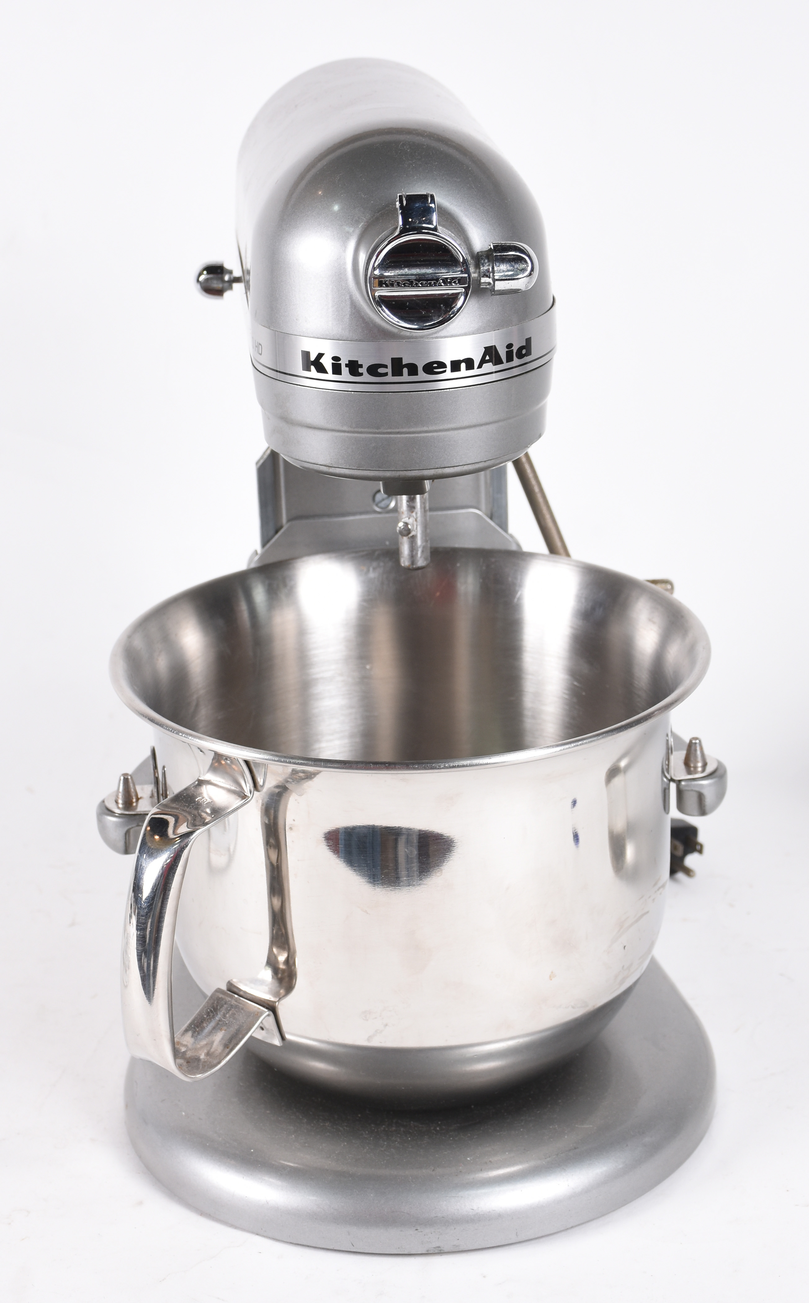 Batedeira KITCHEN AID com diversos acessórios, inclusive para fazer... - foto 2 de 5