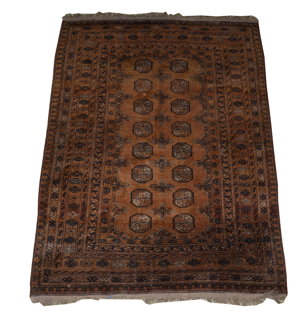 Tapete Pakistan. Medidas 1,96 x 1,40 m.
