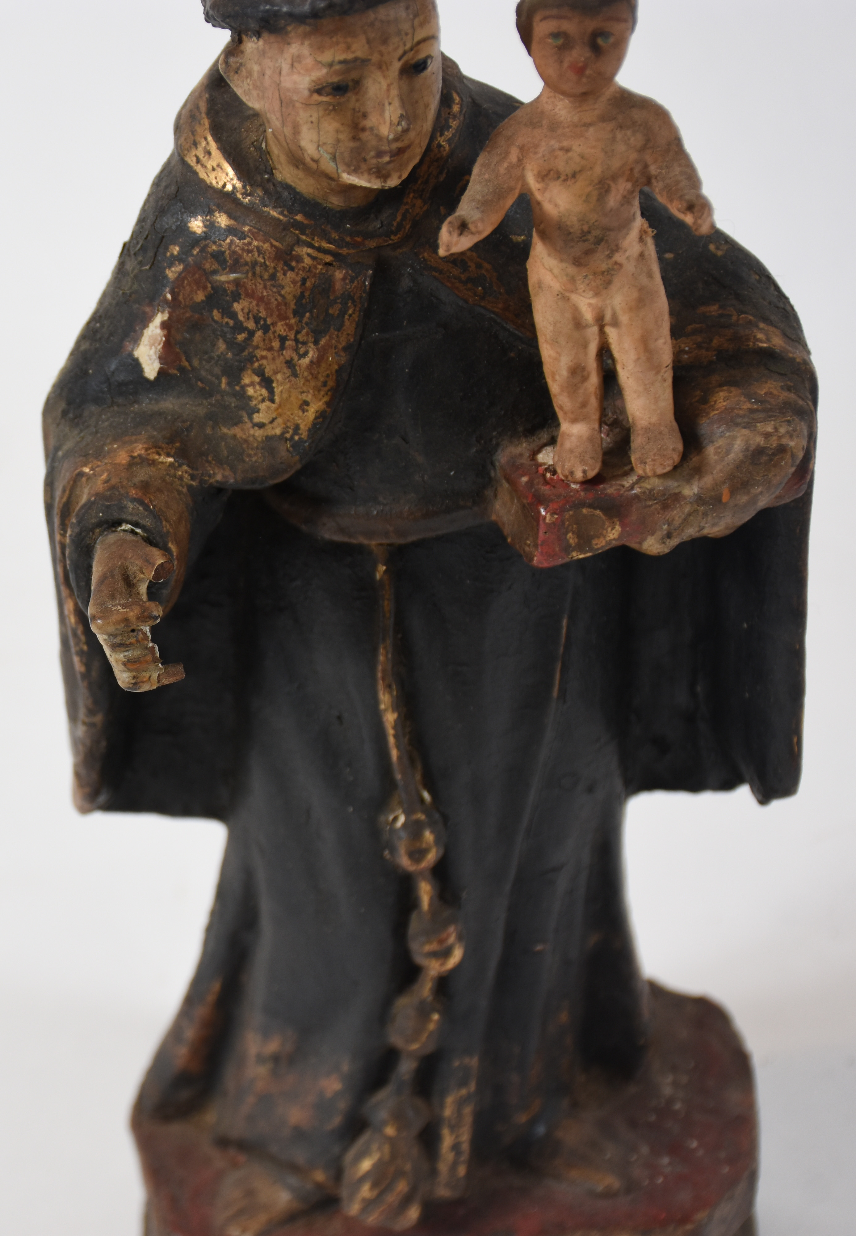 Santo Antonio com menino - Antiga imagem de madeira policromada. - foto 4 de 4