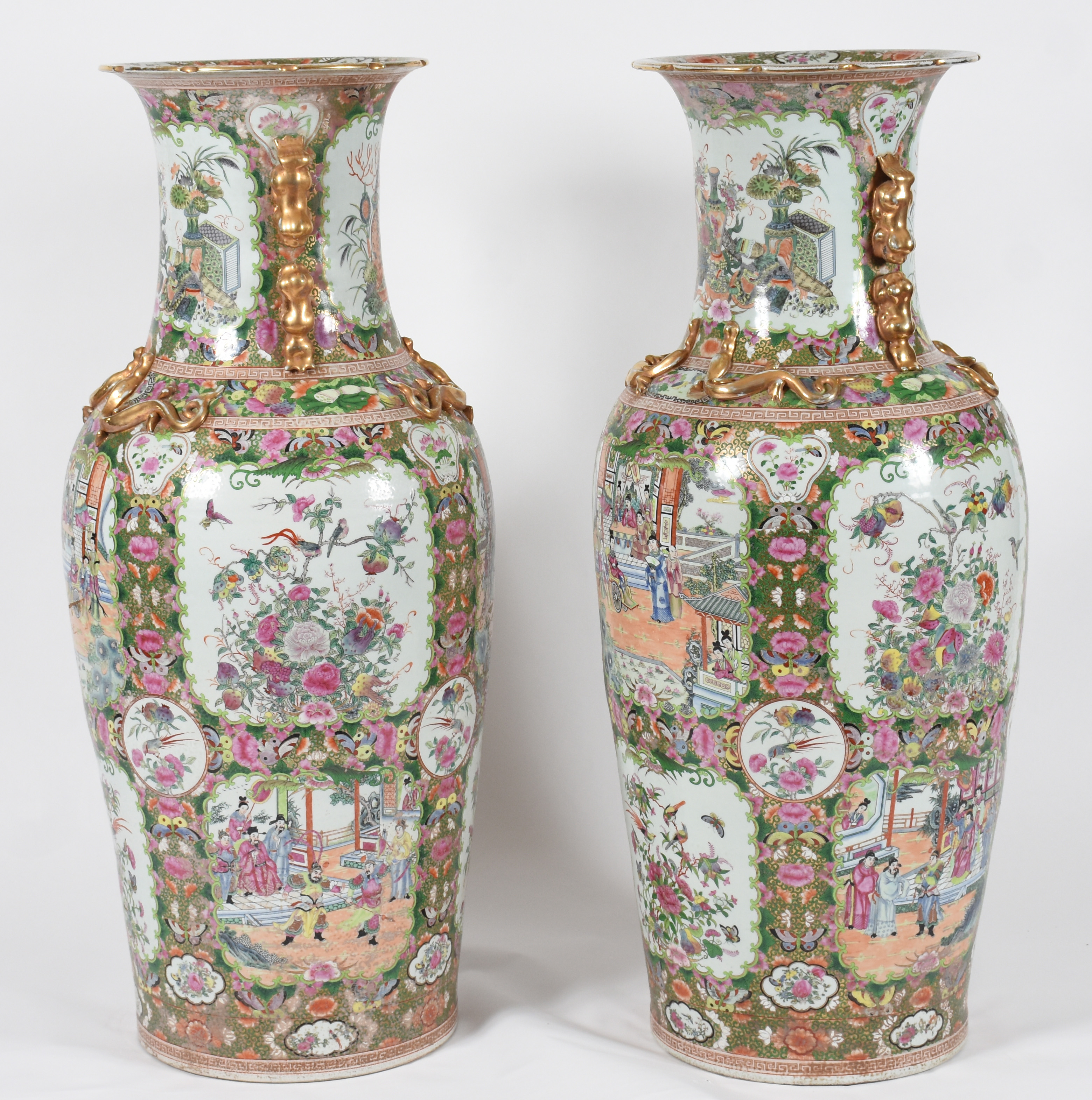 Par de belíssimos vasos de porcelana chinesa ricamente policromada - foto 5 de 5