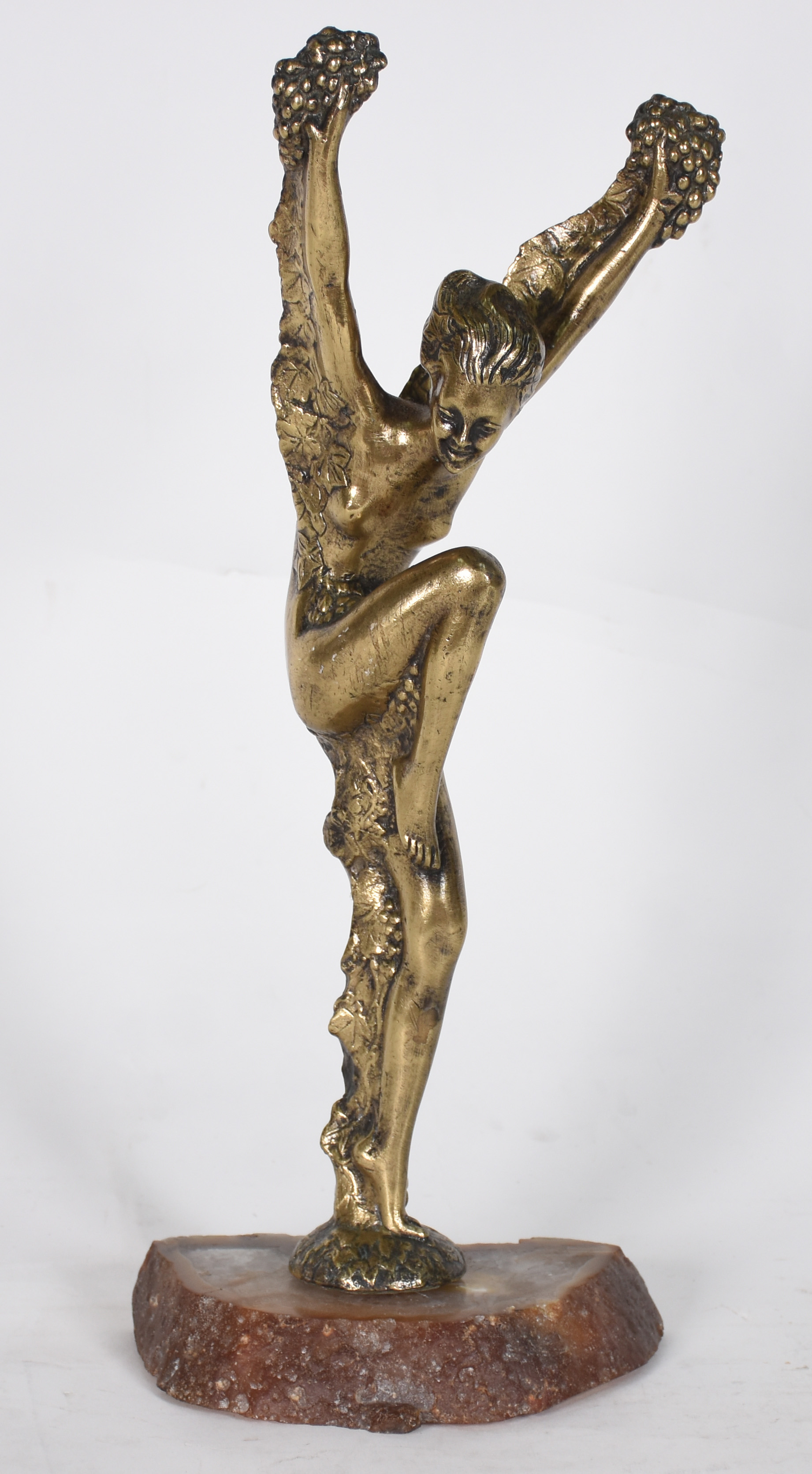 Escultura em bronze , assinada. - foto 1 de 4