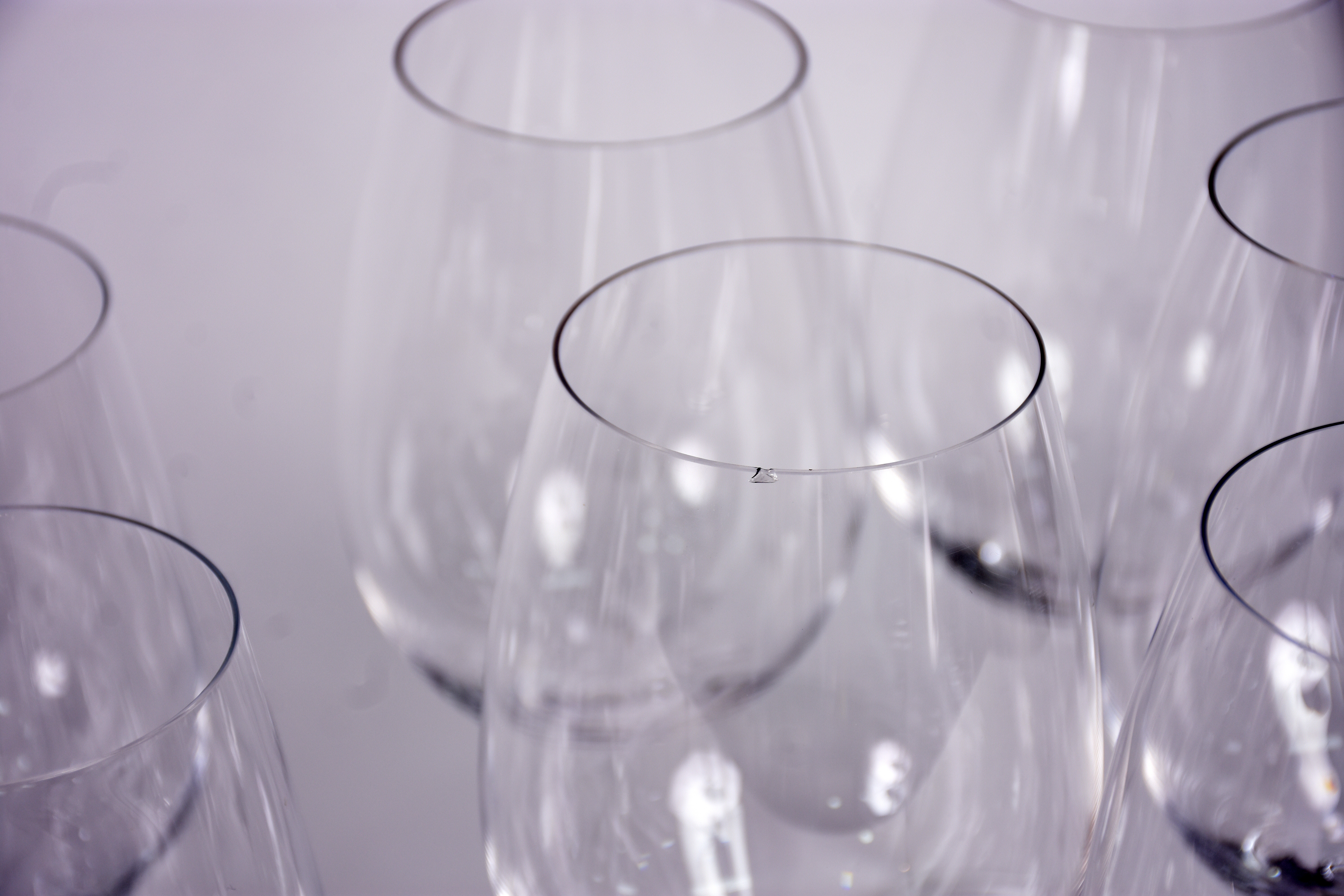 Diversas peças sendo: 10 cálices para vinho (cinco de um modelo e... - foto 5 de 5