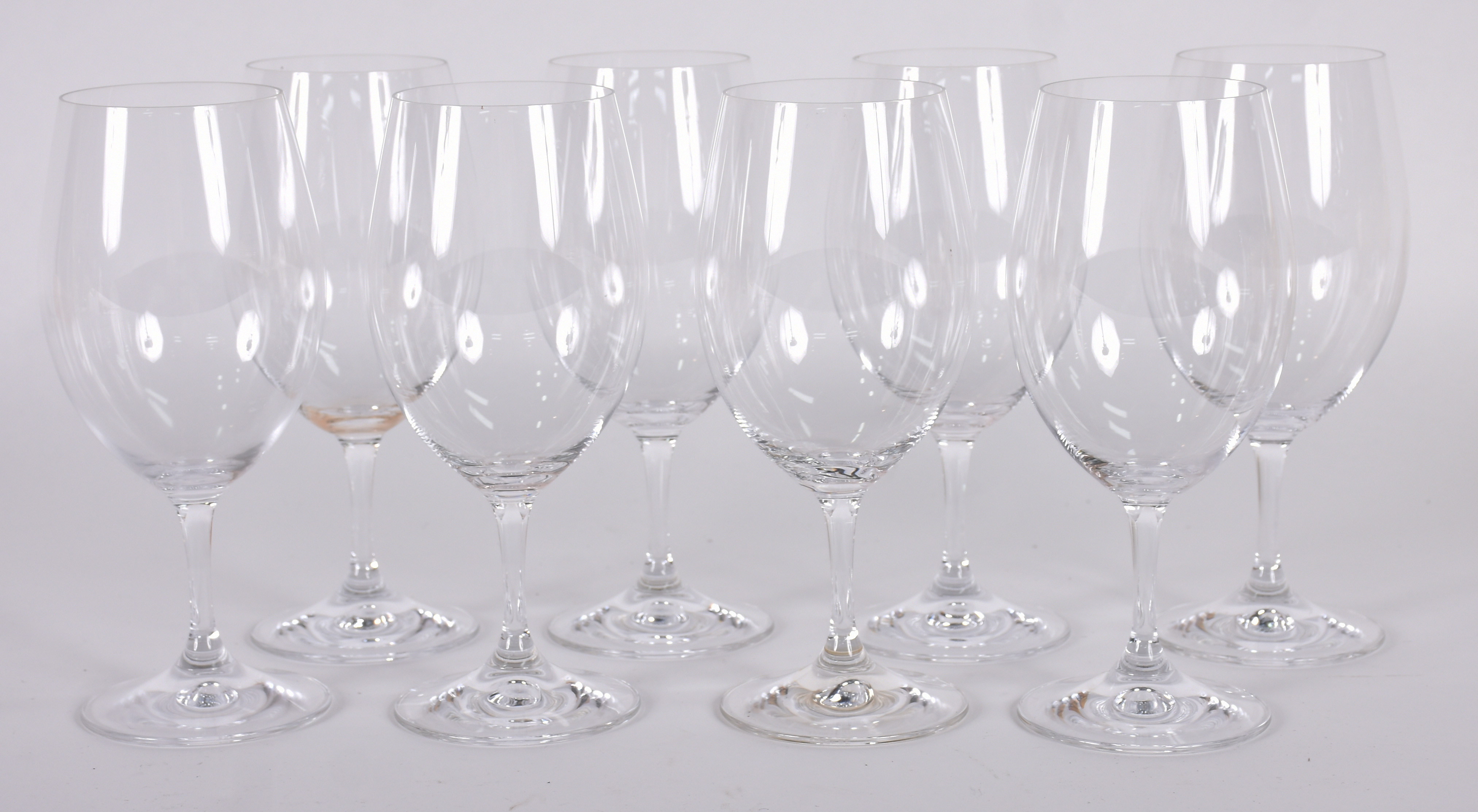 Conjunto com 8 cálices para vinho RIEDEL - foto 1 de 3