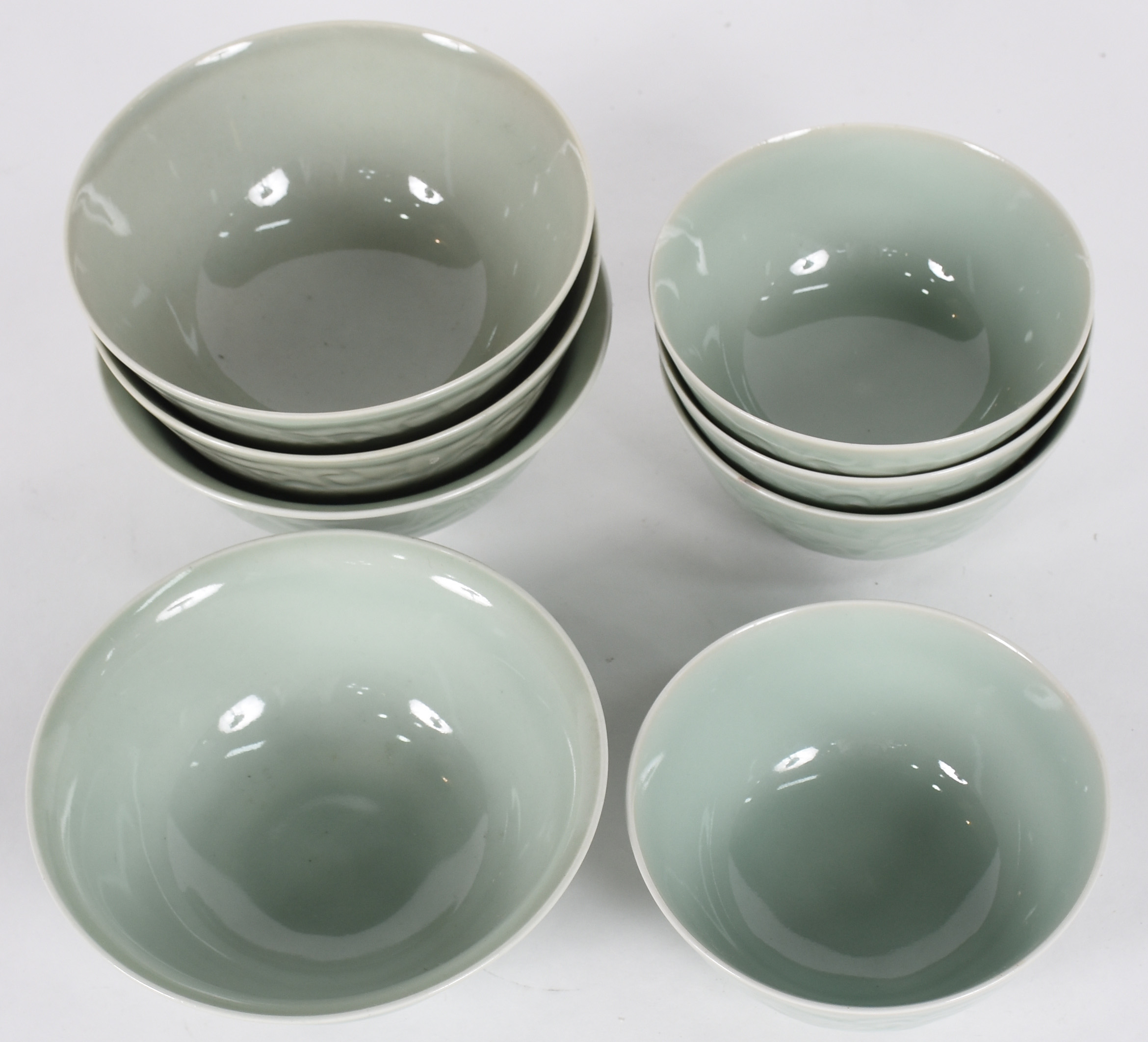 Conjunto de 8 bowls de porcelana chinesa Celadon. - foto 2 de 4